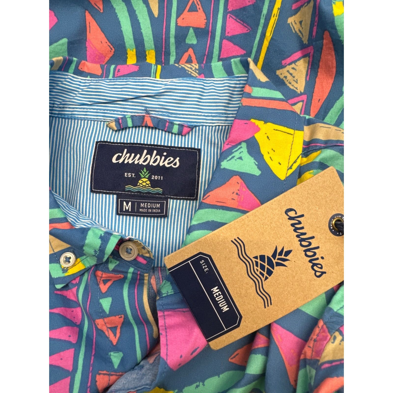 Chubbies Chubbies Friday Shirt Blue Geometric Short Sleeve men sz M Size US M / EU 48-50 / 2 - 6 Thumbnail