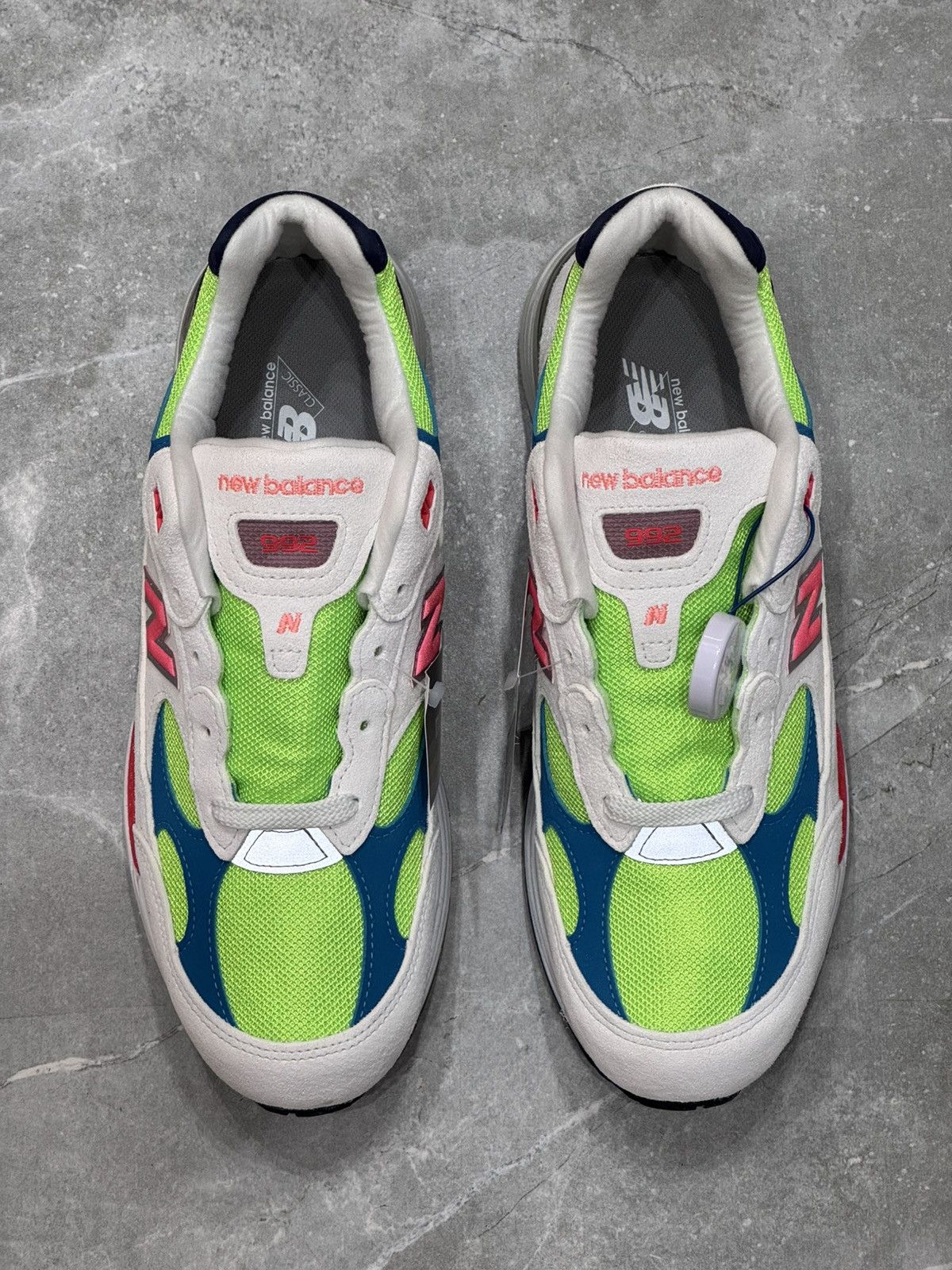 New Balance New Balance 992 Neon White Size US 11 / EU 44 - 3 Thumbnail