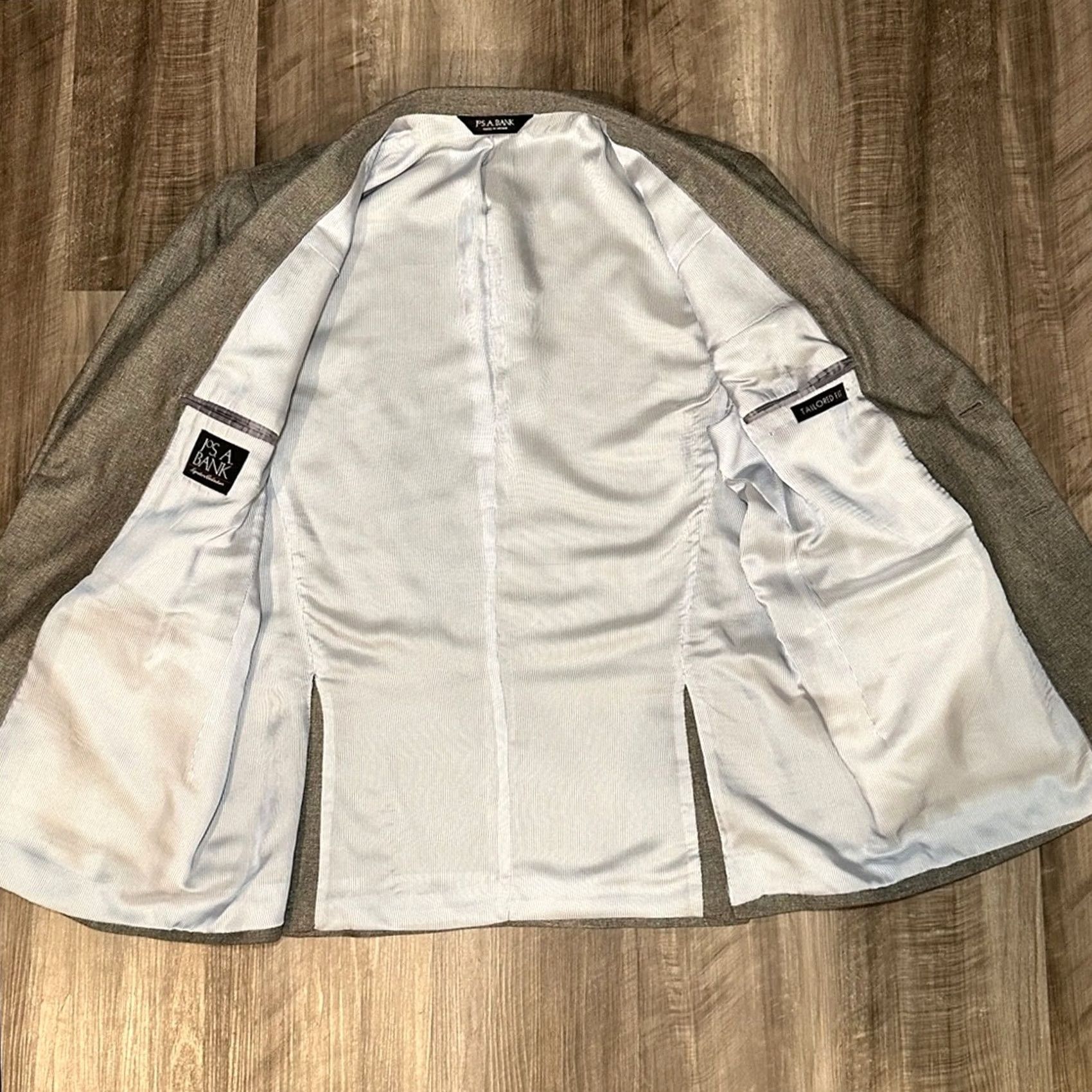 Jos. A. Bank Jos. A. Bank Signature Collection Tailored Fit 100% Silk Sport Coat 43R Men Gray Sport Coat Mens 43R Silk Complete 2 Piece Jacket Size US XS / EU 42 / 0 - 6 Thumbnail