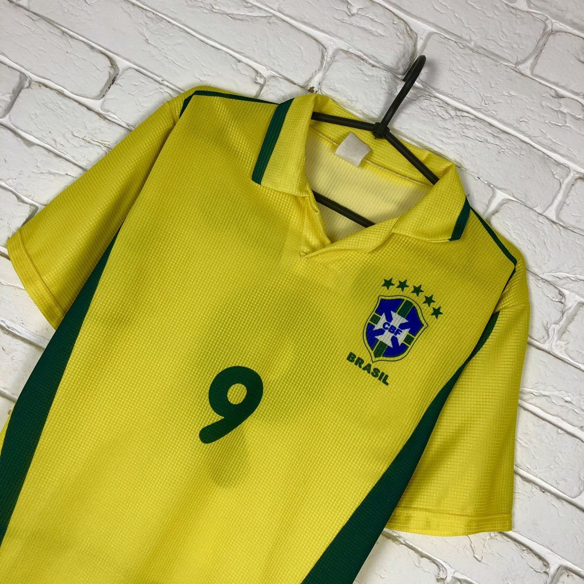 Vintage Ronaldo Brazil national team retro soccer jersey vintage Size US S / EU 44-46 / 1 - 3 Thumbnail