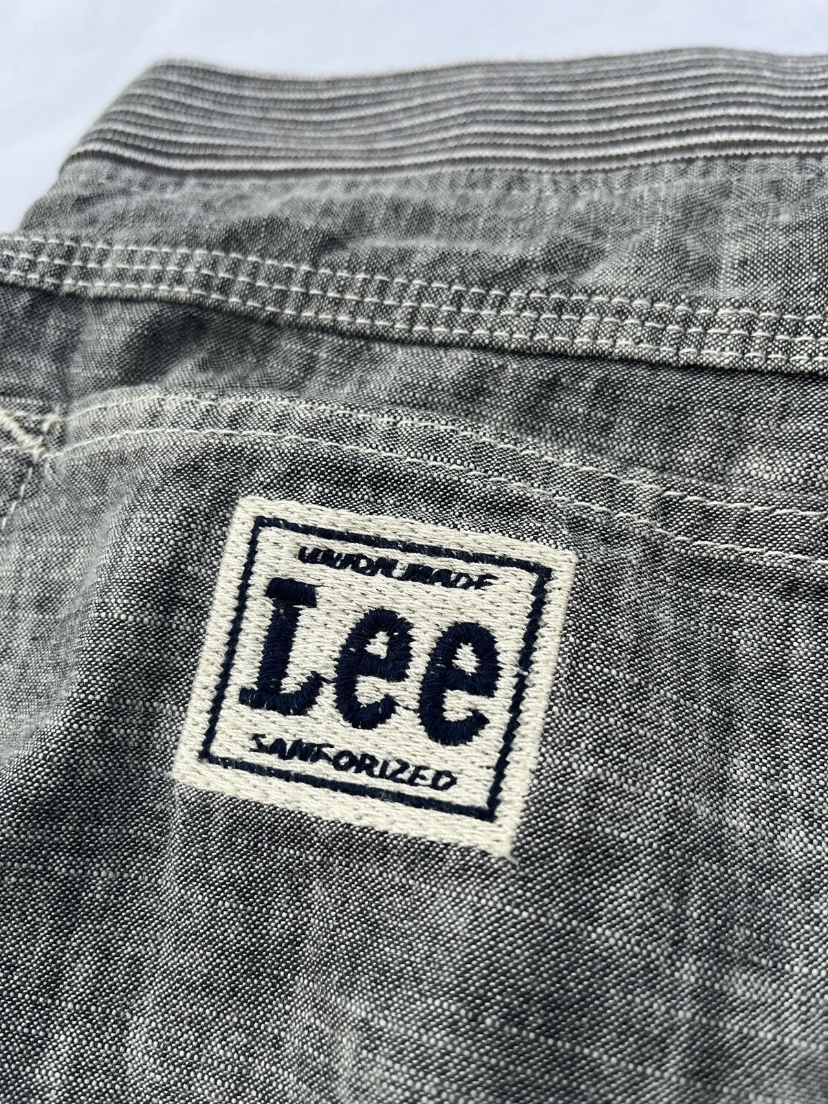 Lee Short Pants Double Pocket by Lee Jeans Y2K Style Vintage Size US 34 / EU 50 - 7 Thumbnail