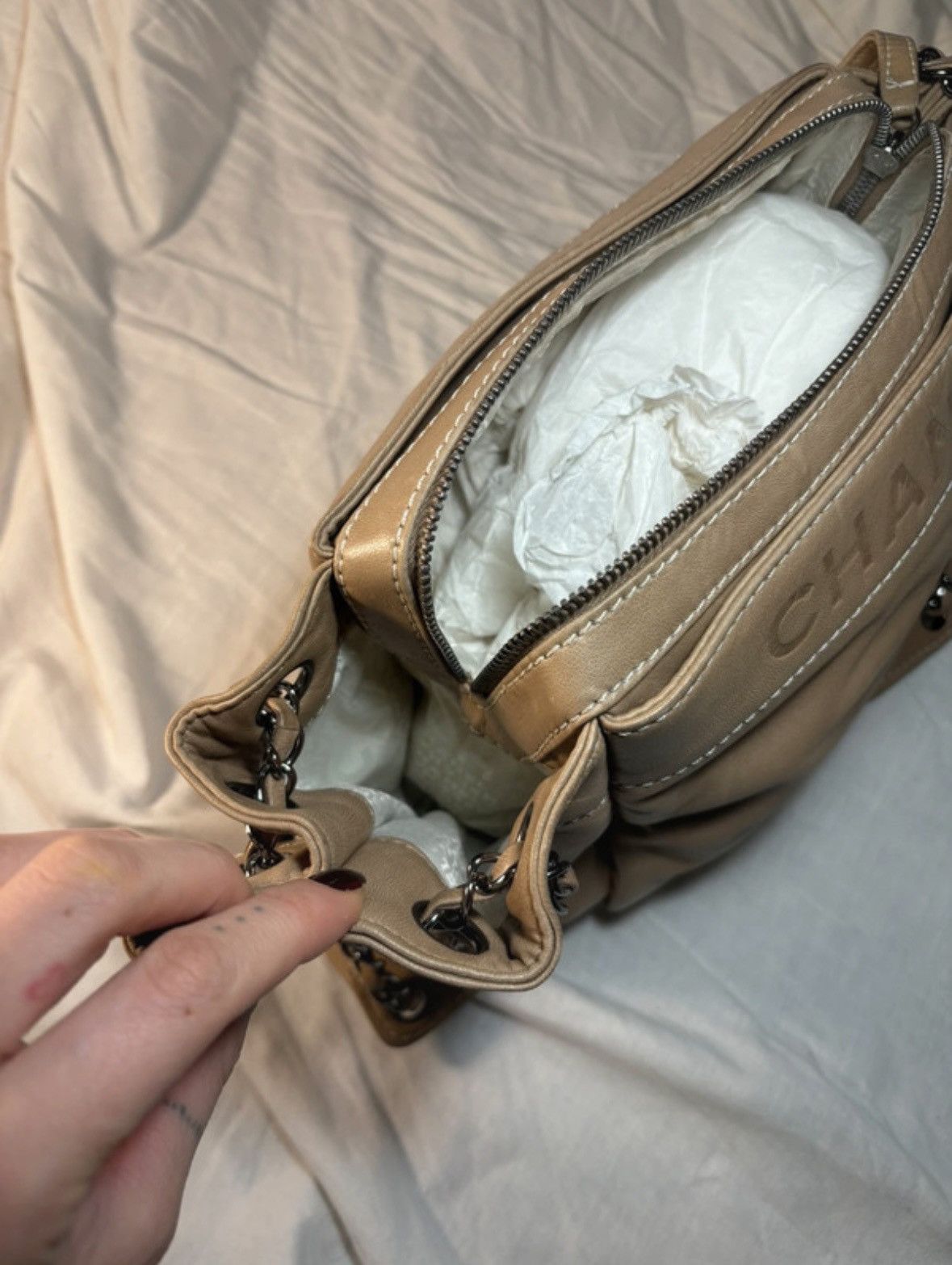 Chanel CHANEL Lax Accordion Lamb skin Light Beige Leather bag Size ONE SIZE - 13 Thumbnail