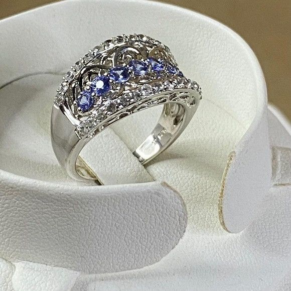 Other 1.33ctTanzanite & White Zircon Ring Sterling Silver Sz 9 EUC Size ONE SIZE - 1 Thumbnail