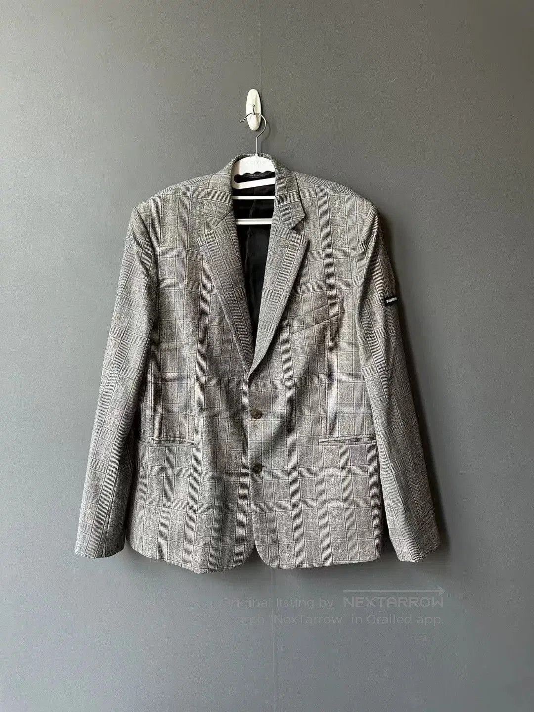 Balenciaga Balenciaga Checked Sleeve Badge Blazer. Size US S / EU 44-46 / 1 - 1 Thumbnail
