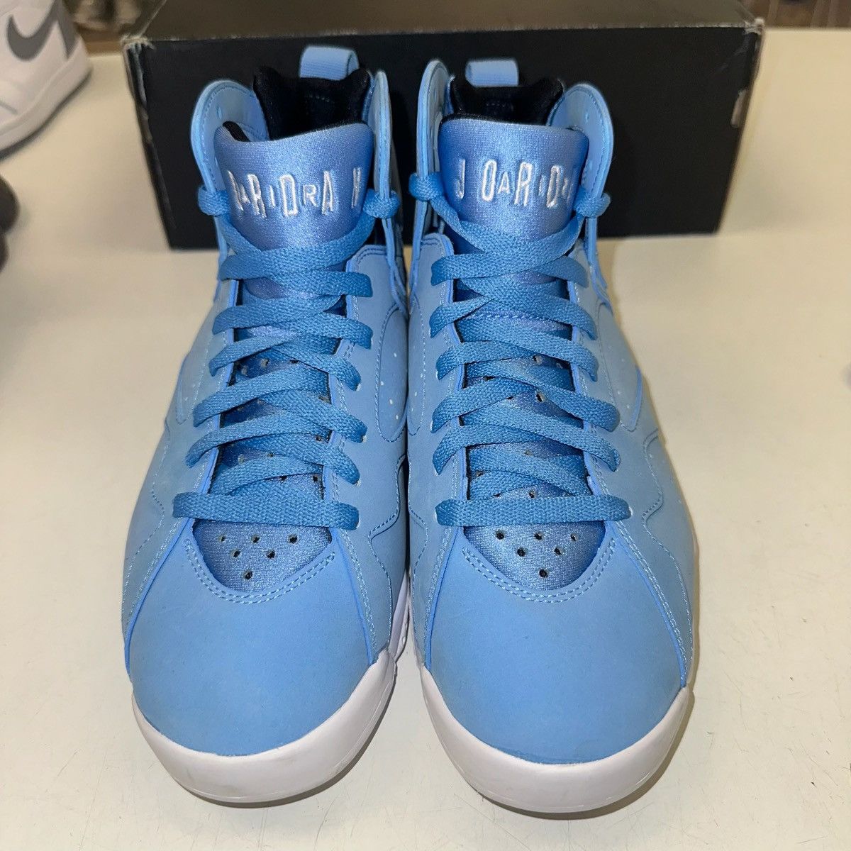 Jordan Brand × Nike Size 7 - Jordan 7 Retro Pantone 304775-400 Size US 7 / EU 40 - 3 Thumbnail