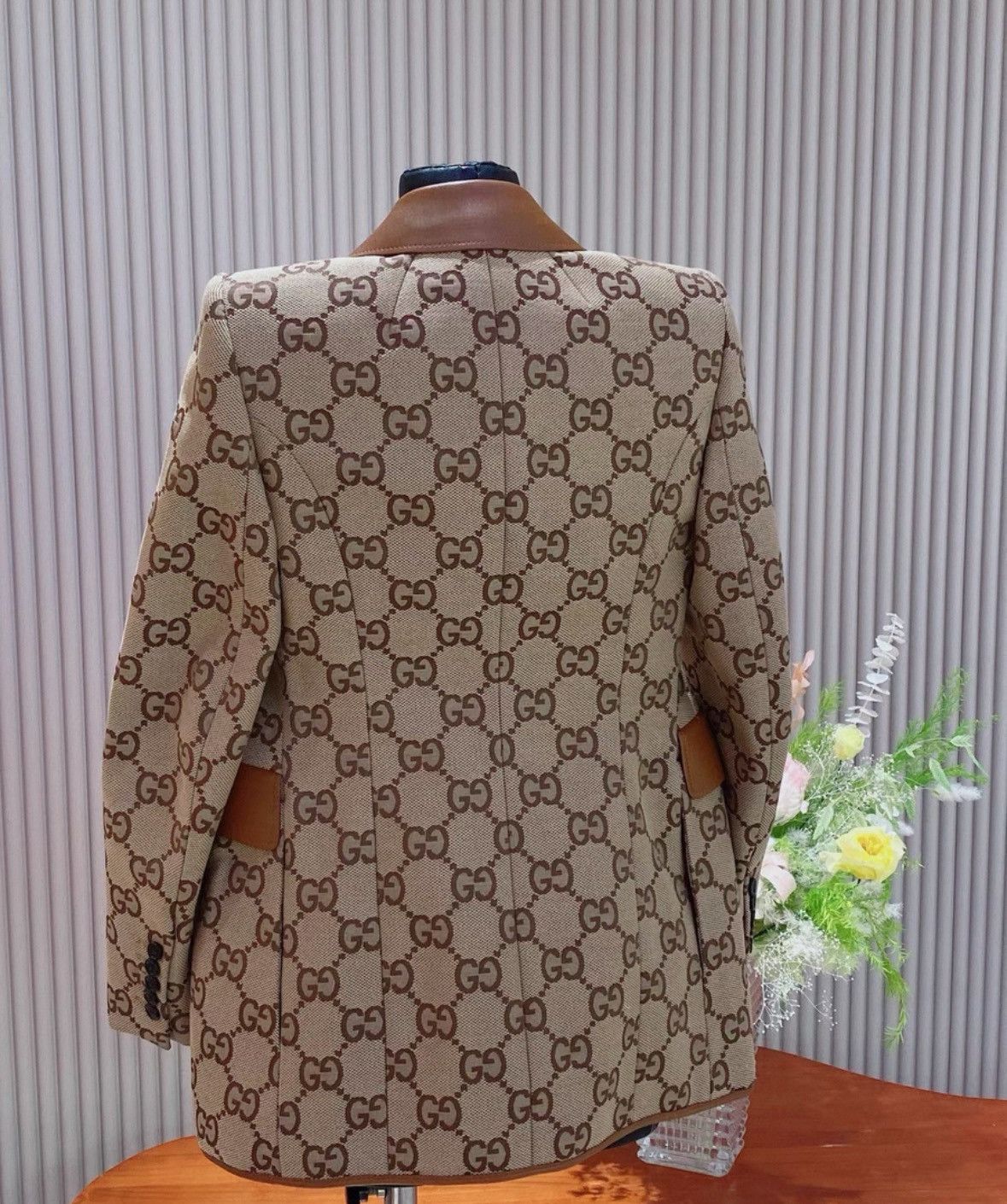 Gucci Gucci Full-print old-fashioned leather suit jacket Size XS / US 0-2 / IT 36-38 - 2 Thumbnail