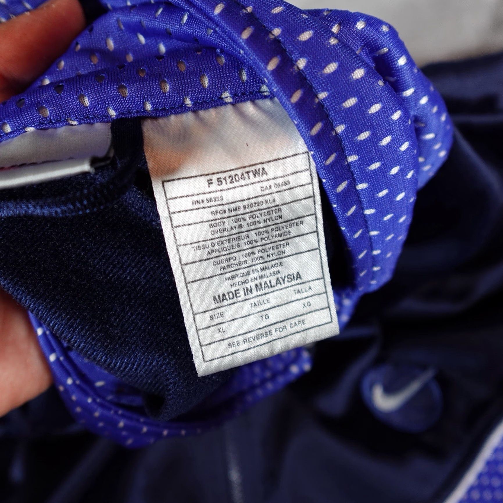 Nike VINTAGE Nike Track Jacket Mens 2XL Blue 90s Basketball Boxy Fit Full Zip Mens XL (Fits 2XL) Size US XXL / EU 58 / 5 - 6 Thumbnail