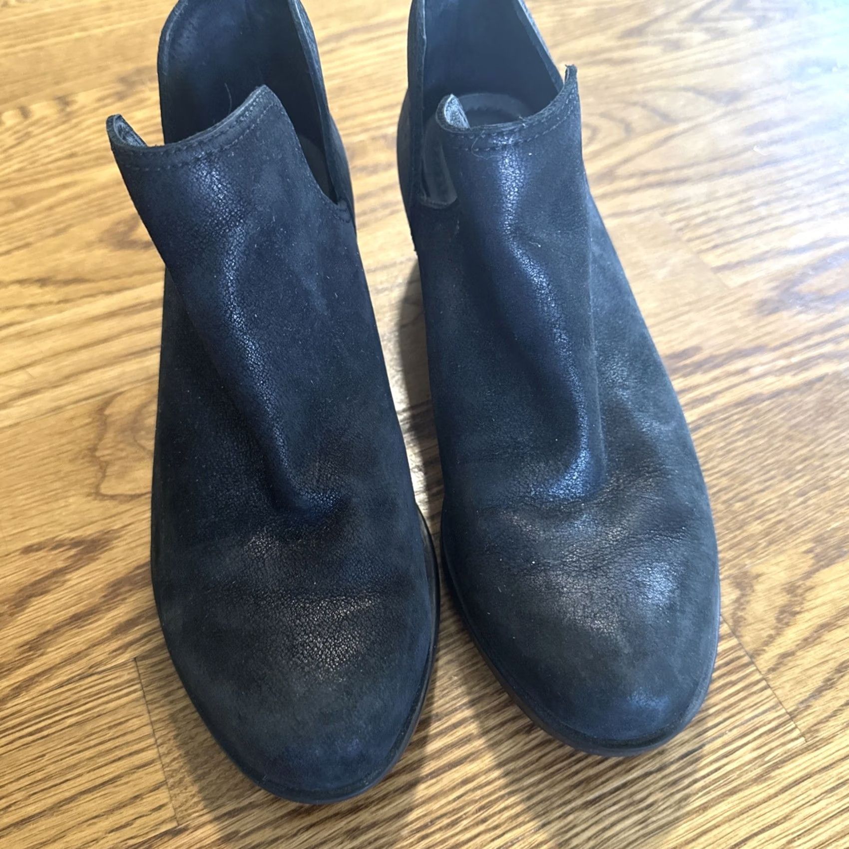 SOREL Sorel Lolla Bootie Boots Size 8 Black Distressed Suede Low Heel Womens Cutout Ankle Bootie Booties Leather Insole Rubber Outsole Size US 8 / IT 38 - 3 Thumbnail