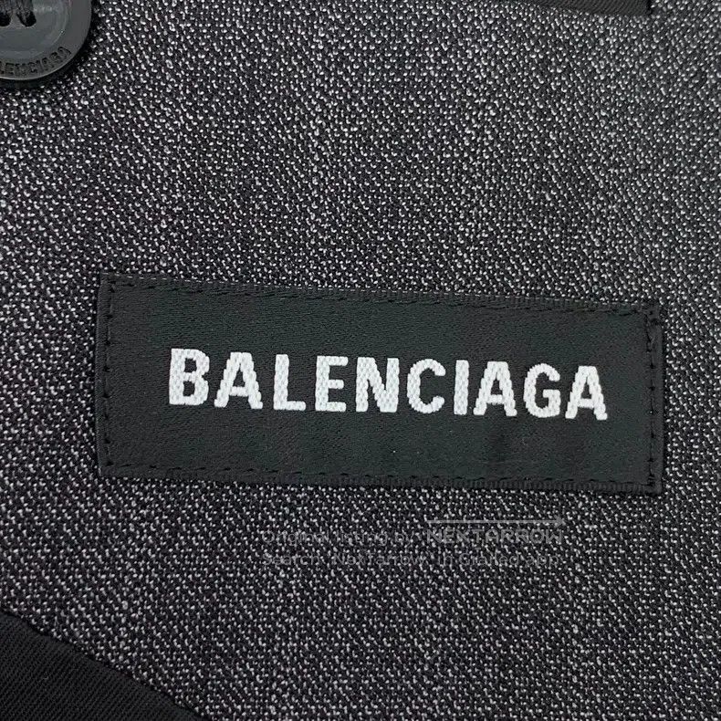 Balenciaga Balenciaga Dark Gray Striped Wool Reversible Single Breast Size US S / EU 44-46 / 1 - 6 Thumbnail