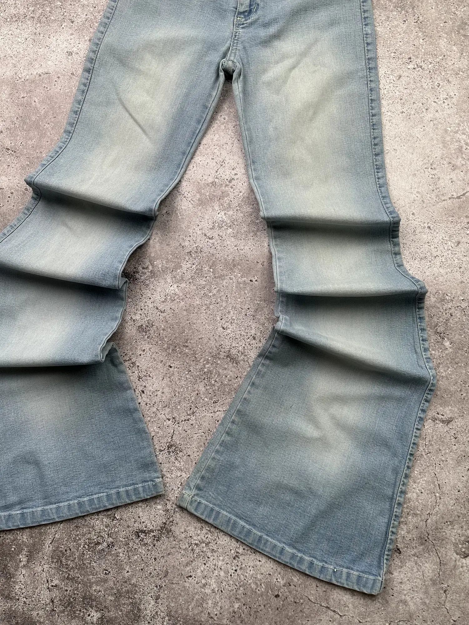 Japanese Brand Vintage Super Flare Jeans C112(V169) Size 24" / US 00 / IT 34 - 4 Thumbnail