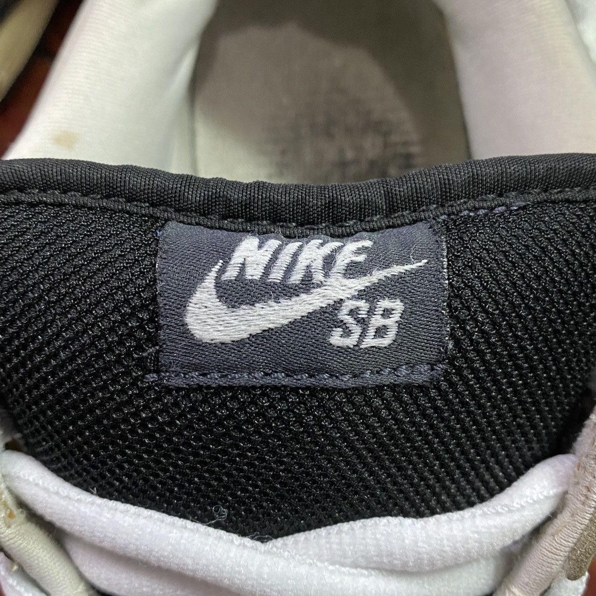 Nike SB Dunk Low Lunar Eclipse East 2005 Size US 8 / EU 41 - 8 Thumbnail