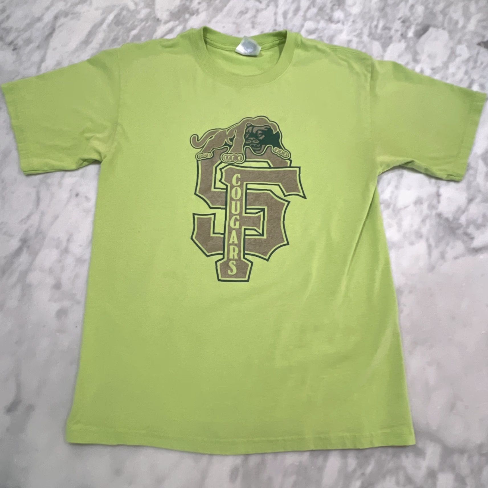 Hanes VINTAGE Hanes Cougars T Shirt Size S Green Logo Men's Short Sleeve Crew Neck Graphic Print - Light stain lower front Size US S / EU 44-46 / 1 - 3 Thumbnail