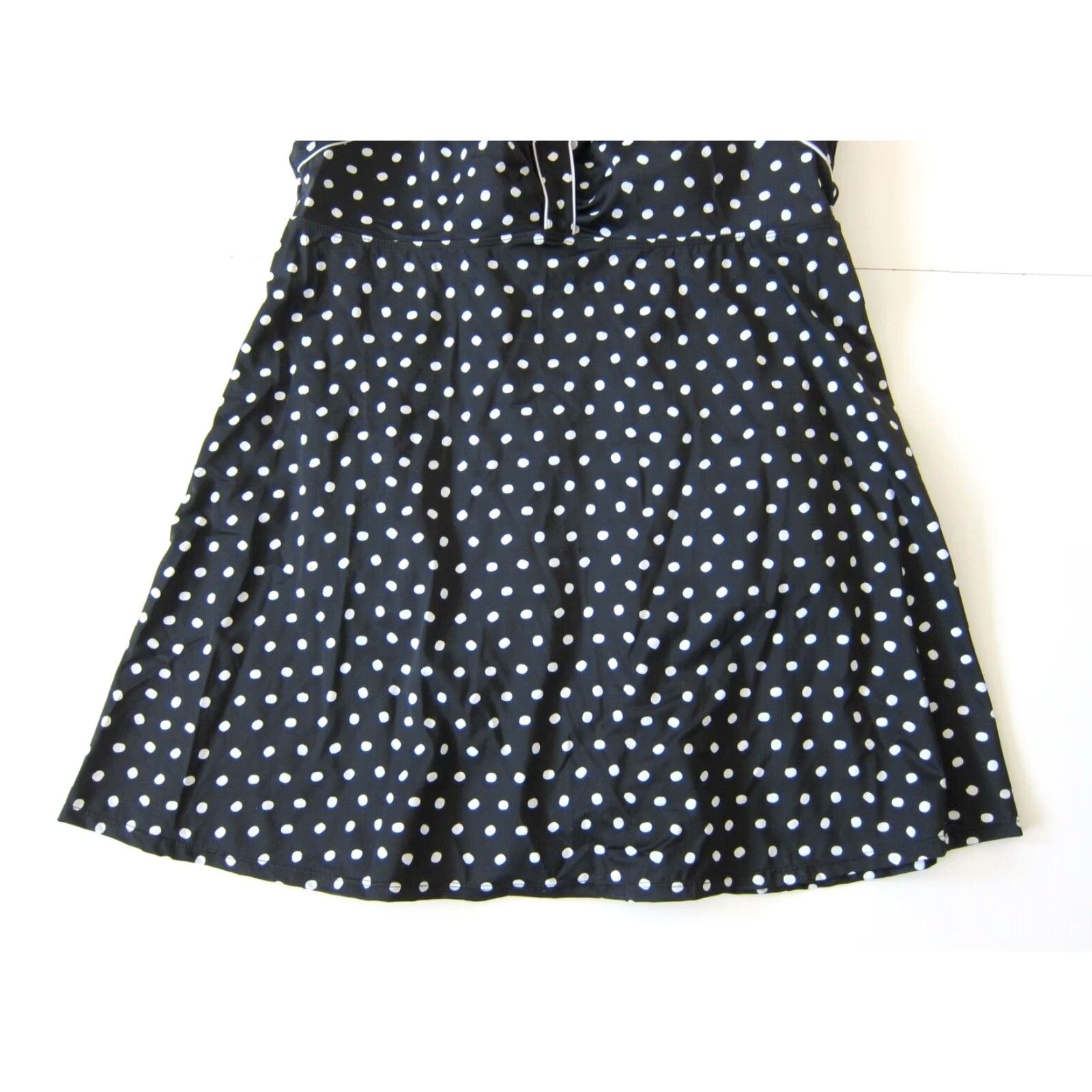 Vintage VINTAGE Roaman's Black White Polka Dot Built in Bra Slimming Swimsuit Dress Women 22W Size 3XL / US 20-22 - 6 Thumbnail