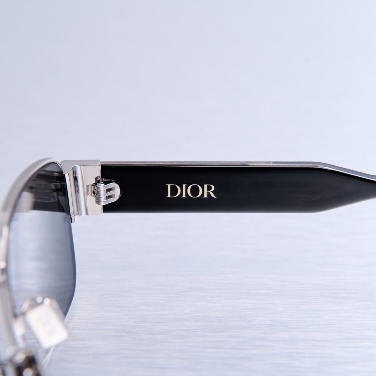 Dior CHRISTIAN DIOR LABEL S2U F4A0 SUNGLASSES Size ONE SIZE - 4 Thumbnail