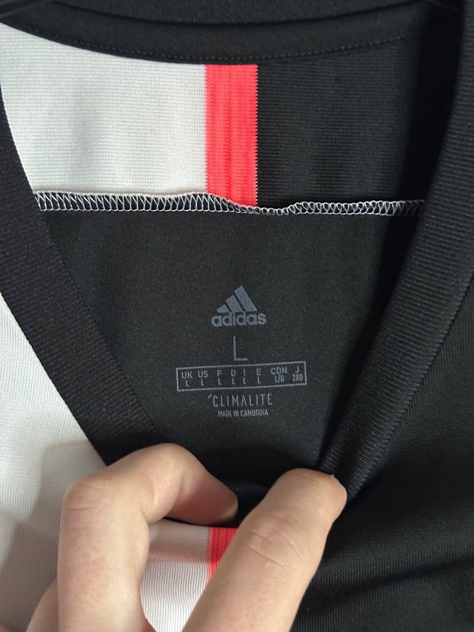 Adidas Adidas Juventus Home 2019/20 Jersey L Black/White Ronaldo Size US L / EU 52-54 / 3 - 3 Thumbnail