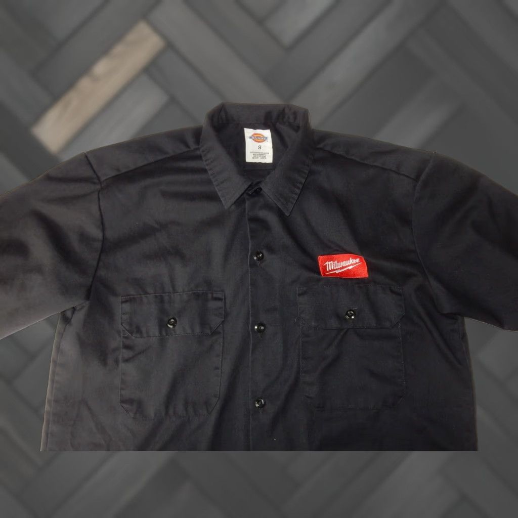 Dickies Dickies Men's Button-Up Shirt S Gray Short Sleeve Milwaukee Beer Work Size US S / EU 44-46 / 1 - 1 Thumbnail