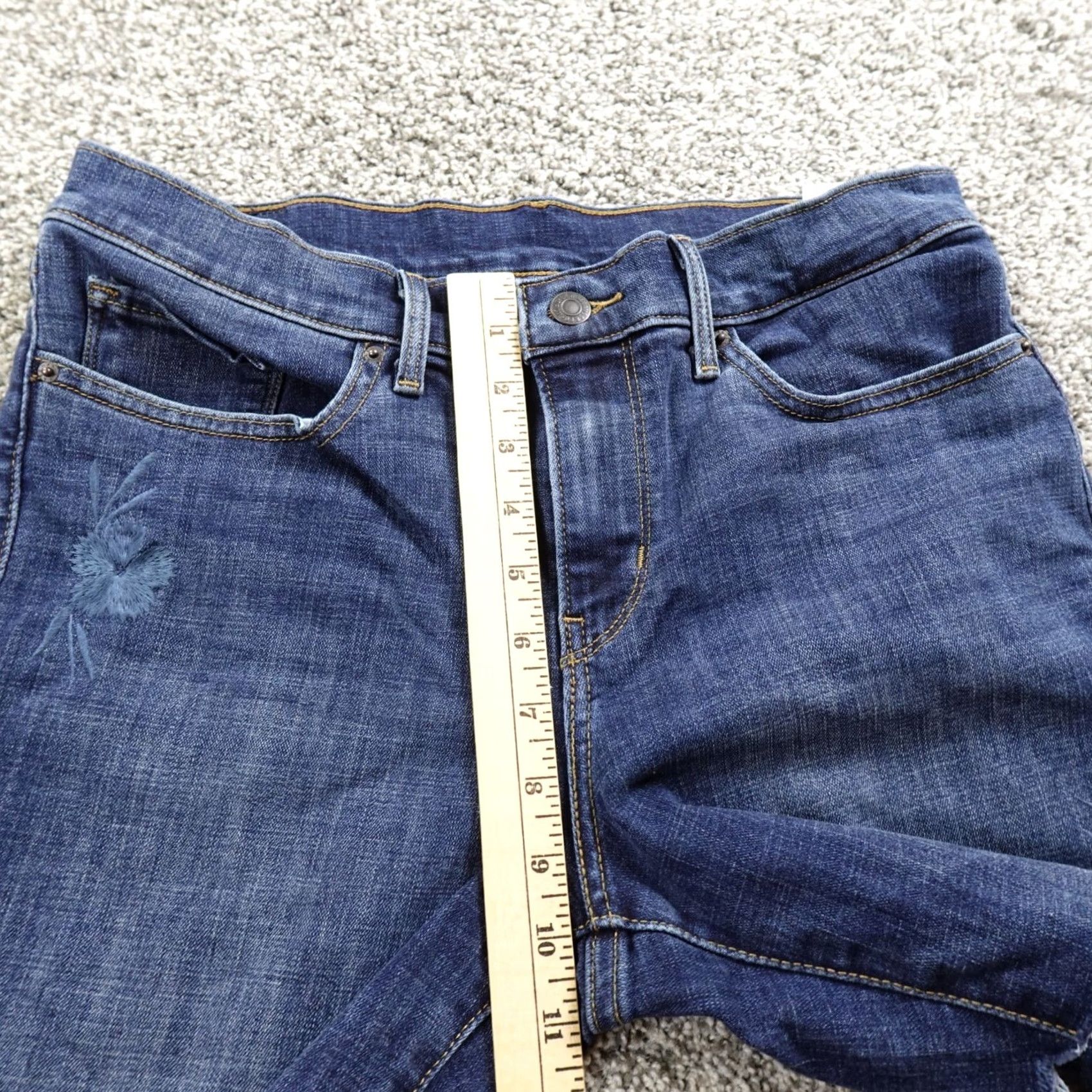 Levi's Levi's Shorts Womens 30 Dark Blue Denim Floral Cut-Off Stretch Jorts Preppy Casual Size 30" / US 8 / IT 44 - 6 Thumbnail