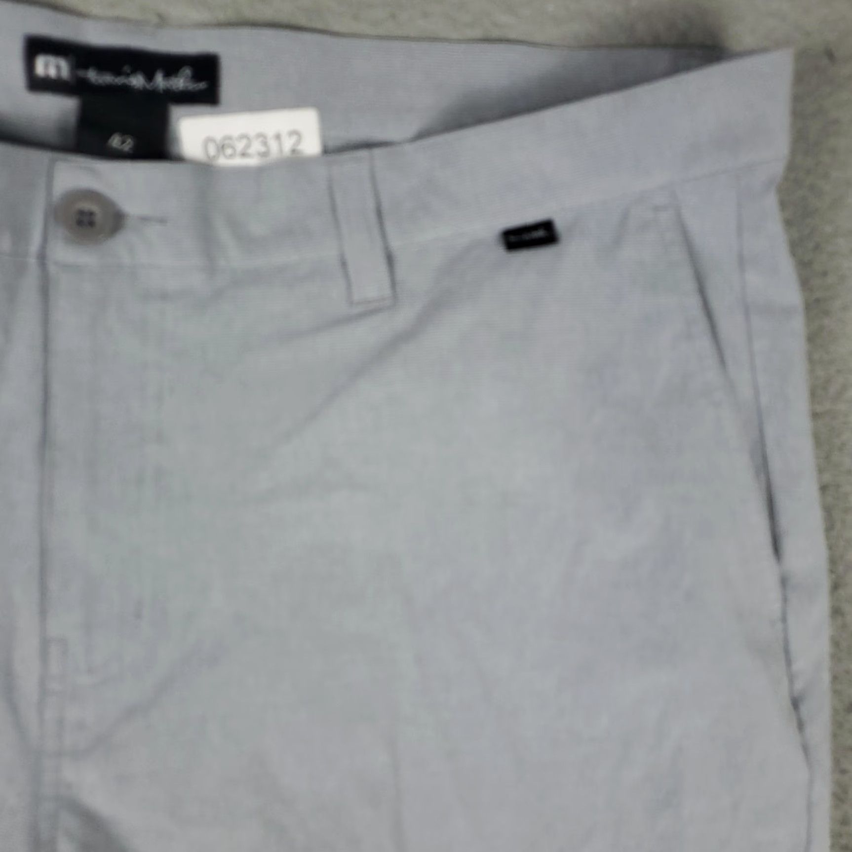 TravisMathew Travis Mathew Shorts Mens 42 Gray Golf Performance Stretch Lightweight Casual Chino Knit Pockets 10in Inseam Regular - Big & Tall Size US 42 / EU 58 - 3 Thumbnail