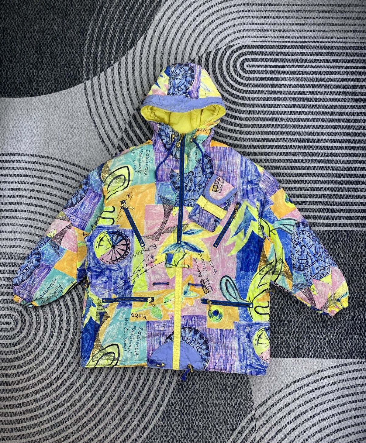 Descente Vintage Descente Multicolour Abstract Print Ski Jacket Size US XL / EU 56 / 4 - 1 Thumbnail