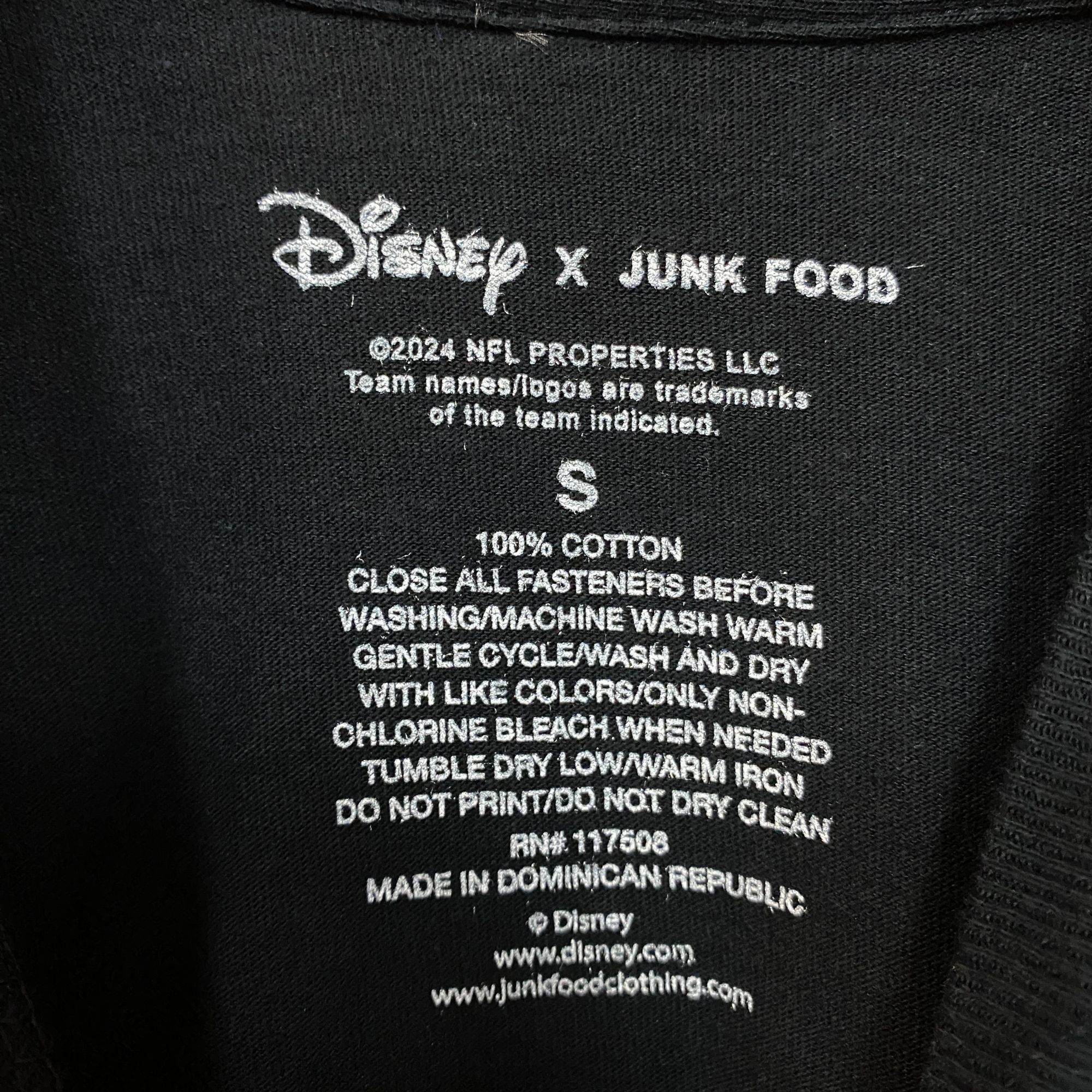 Disney Disney x Junk Food NFL Miami Dolphins Mickey Mouse Kick Back Size US S / EU 44-46 / 1 - 4 Thumbnail