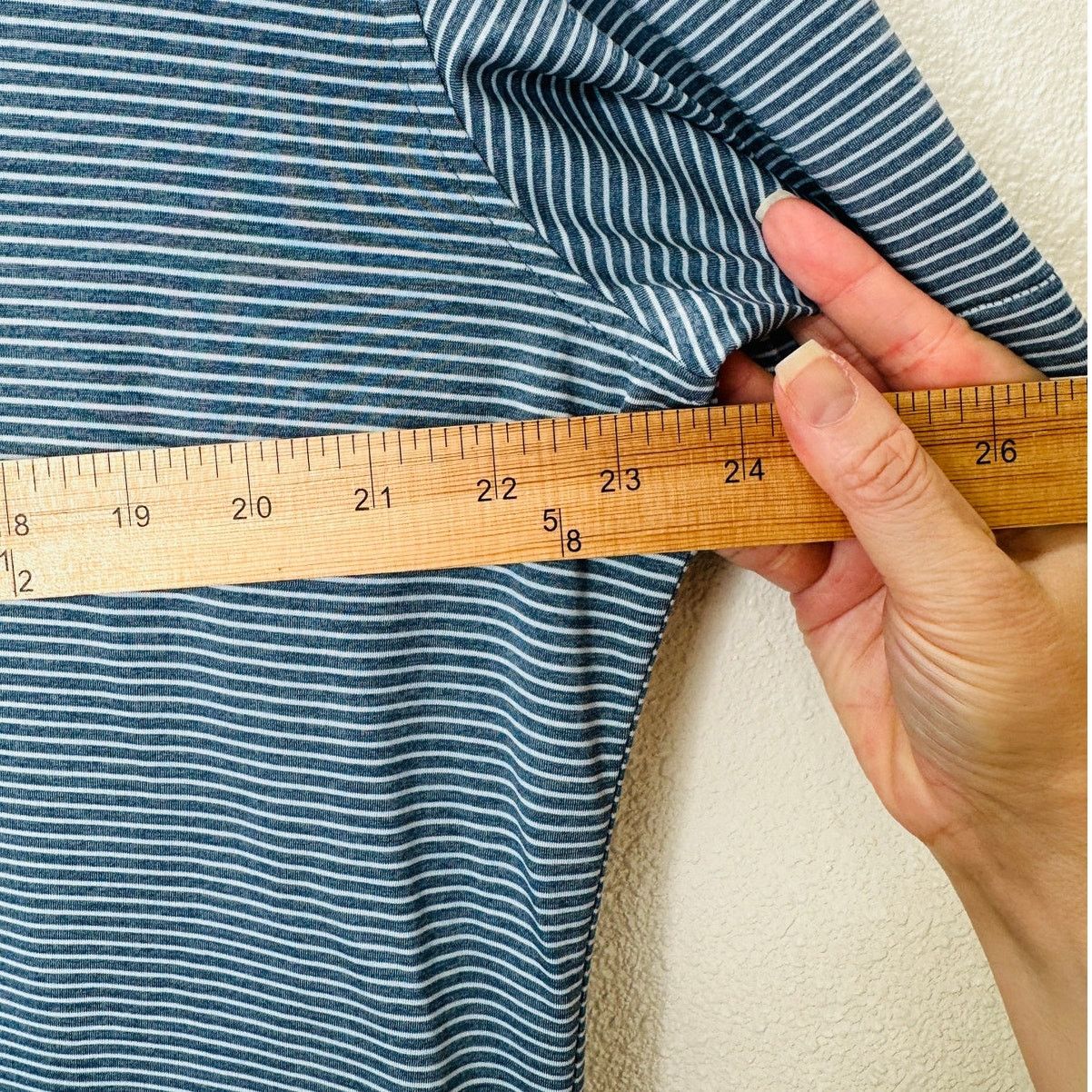 Peter Millar Peter Millar Light Blue & Blue Jean Stripe Short Sleeve L Size US L / EU 52-54 / 3 - 12 Thumbnail