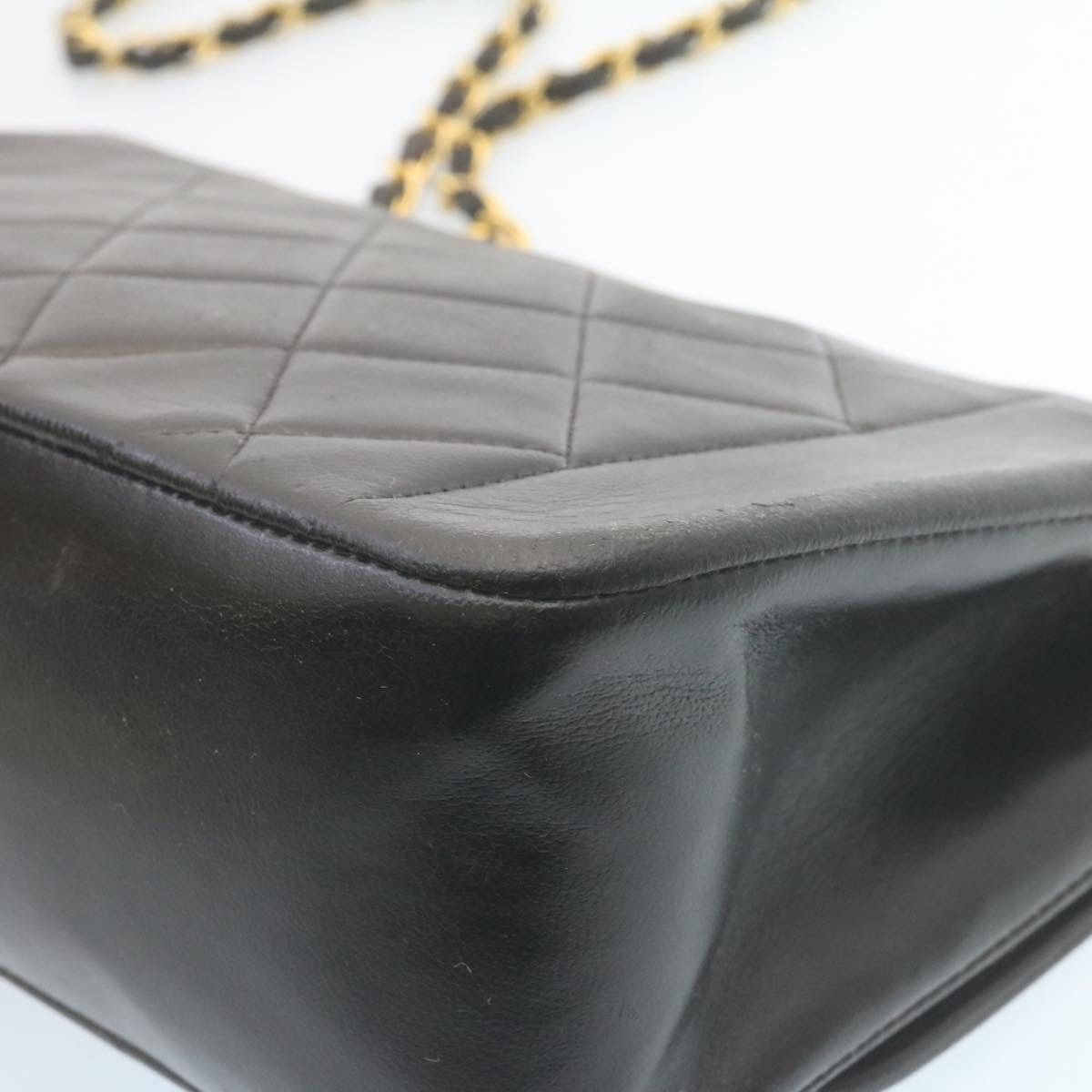 Chanel CHANEL Chain Turn Lock Diana Matelasse Shoulder Bag Lamb Size ONE SIZE - 16 Thumbnail