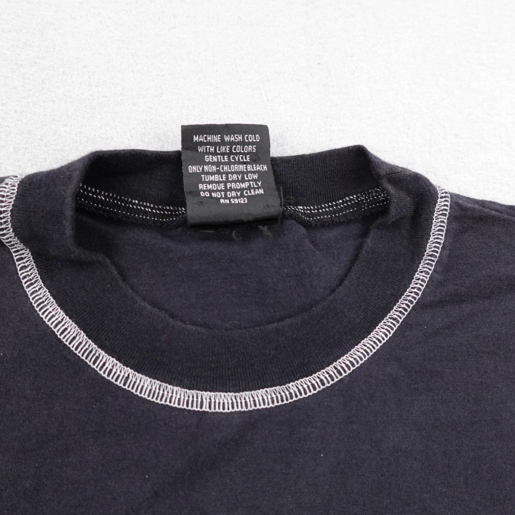 Vintage VINTAGE Makaveli Tupac Shirt Mens 2XL Black Pink Sparkly Hip Hop Tee Size US XXL / EU 58 / 5 - 3 Thumbnail