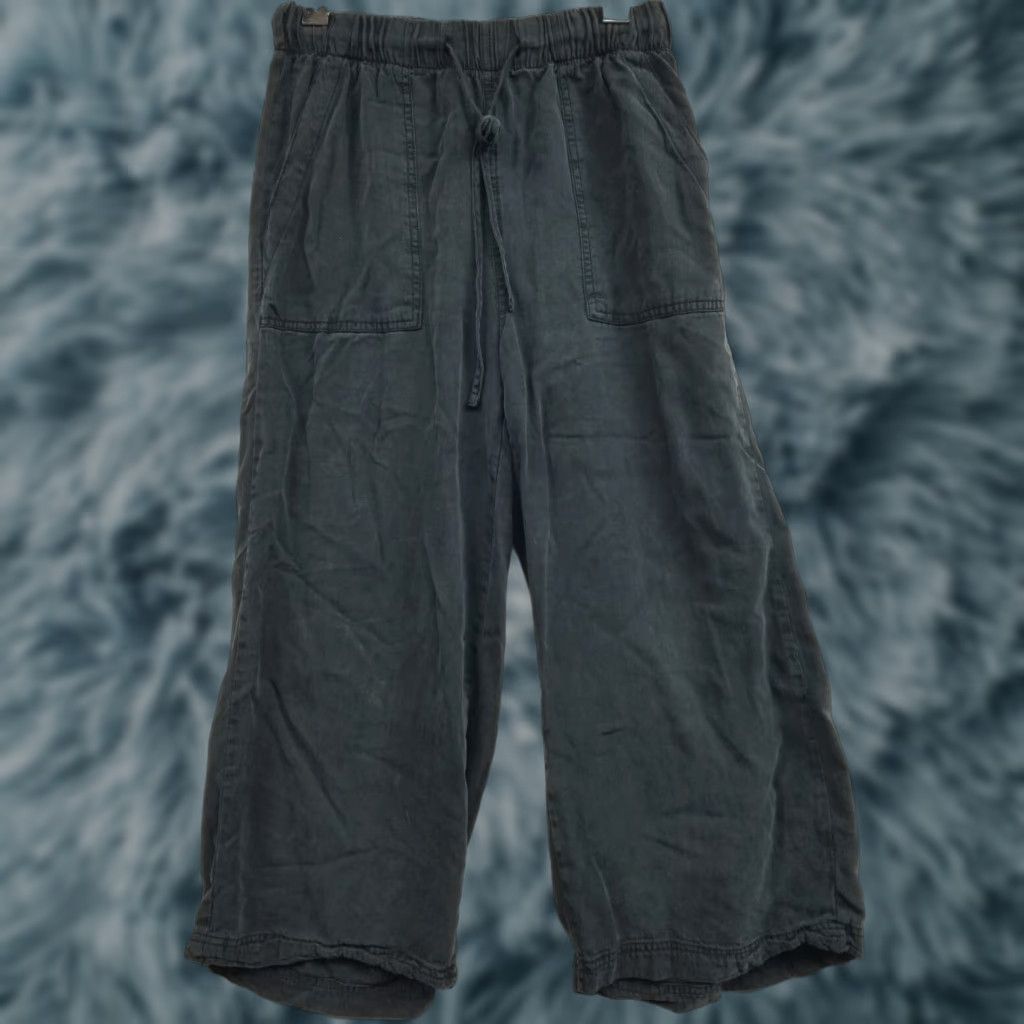 Vintage Carly Jean Women Black Casual Pants Size Small Cropped Inseam 26.75in Lyocell Casual Pants Women Car Theme Slim Fit? Size 28" / US 6 / IT 42 - 1 Thumbnail