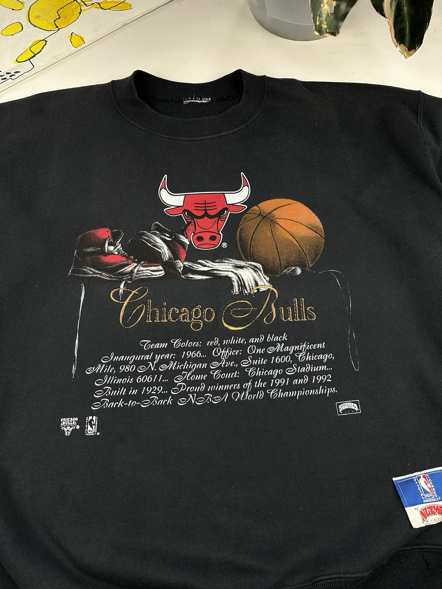 NBA Vintage 90s Chicago Bulls Nutmeg Sweatshirt Size US XL / EU 56 / 4 - 2 Thumbnail
