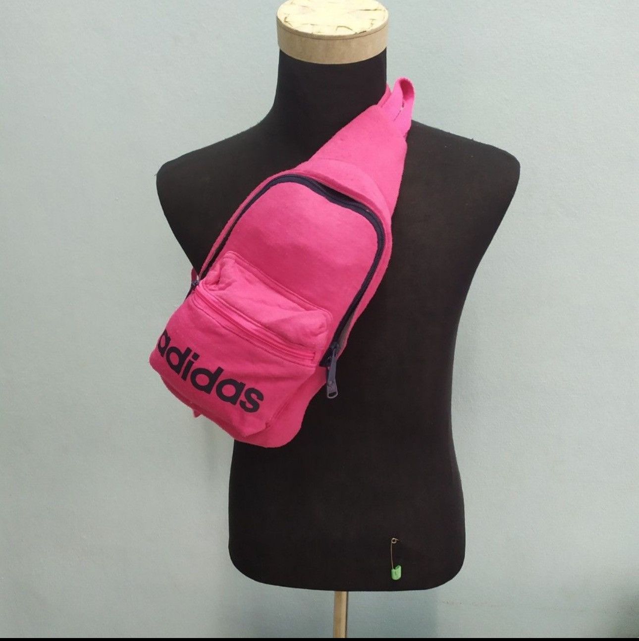 Adidas ‼️LASTDROP‼️ ADIDAS SPELL OUT CROSSBODY Size ONE SIZE - 10 Thumbnail
