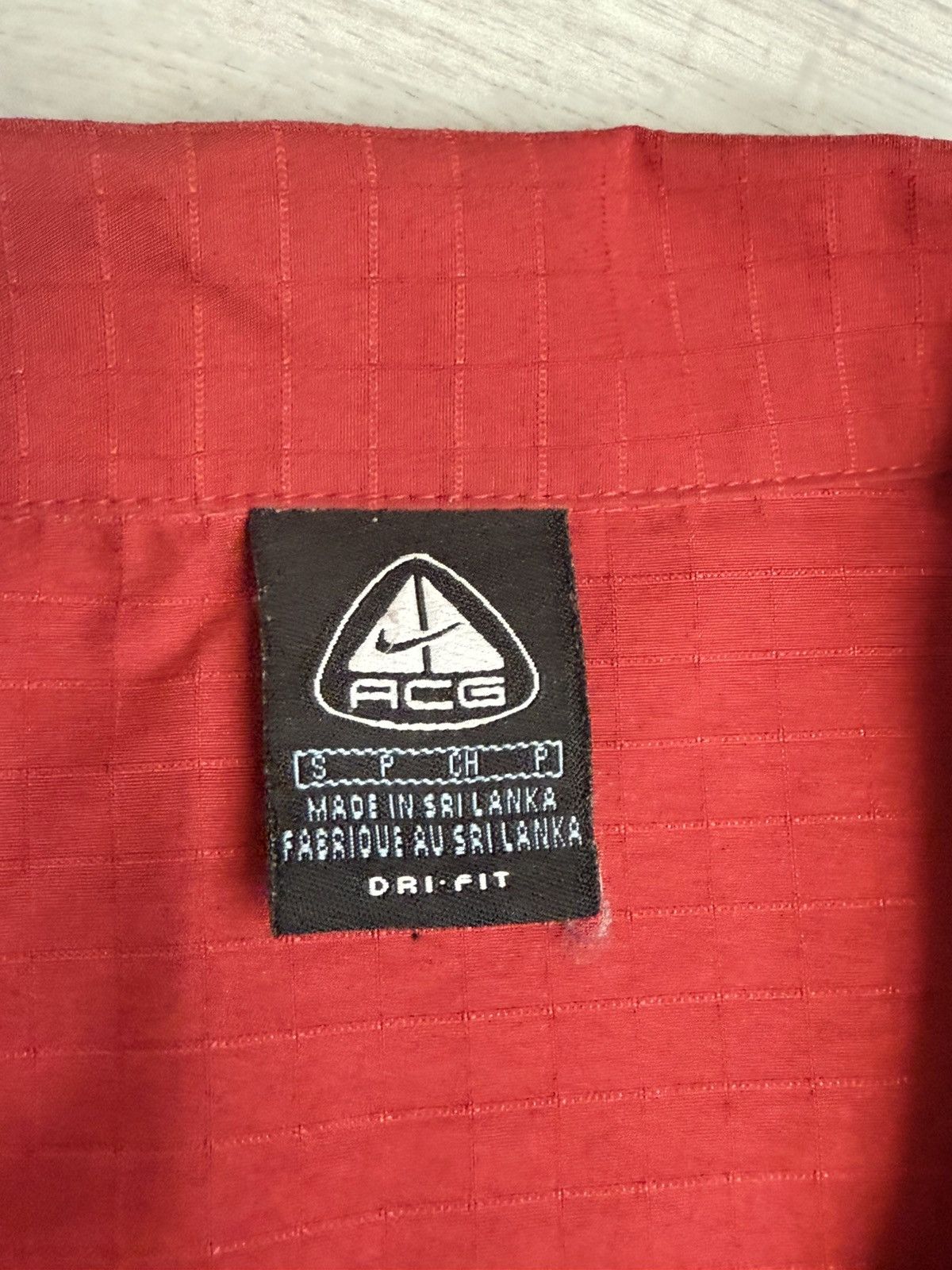 Nike ACG Vintage Nike ACG Collared Shirt 90’s Size US S / EU 44-46 / 1 - 4 Thumbnail