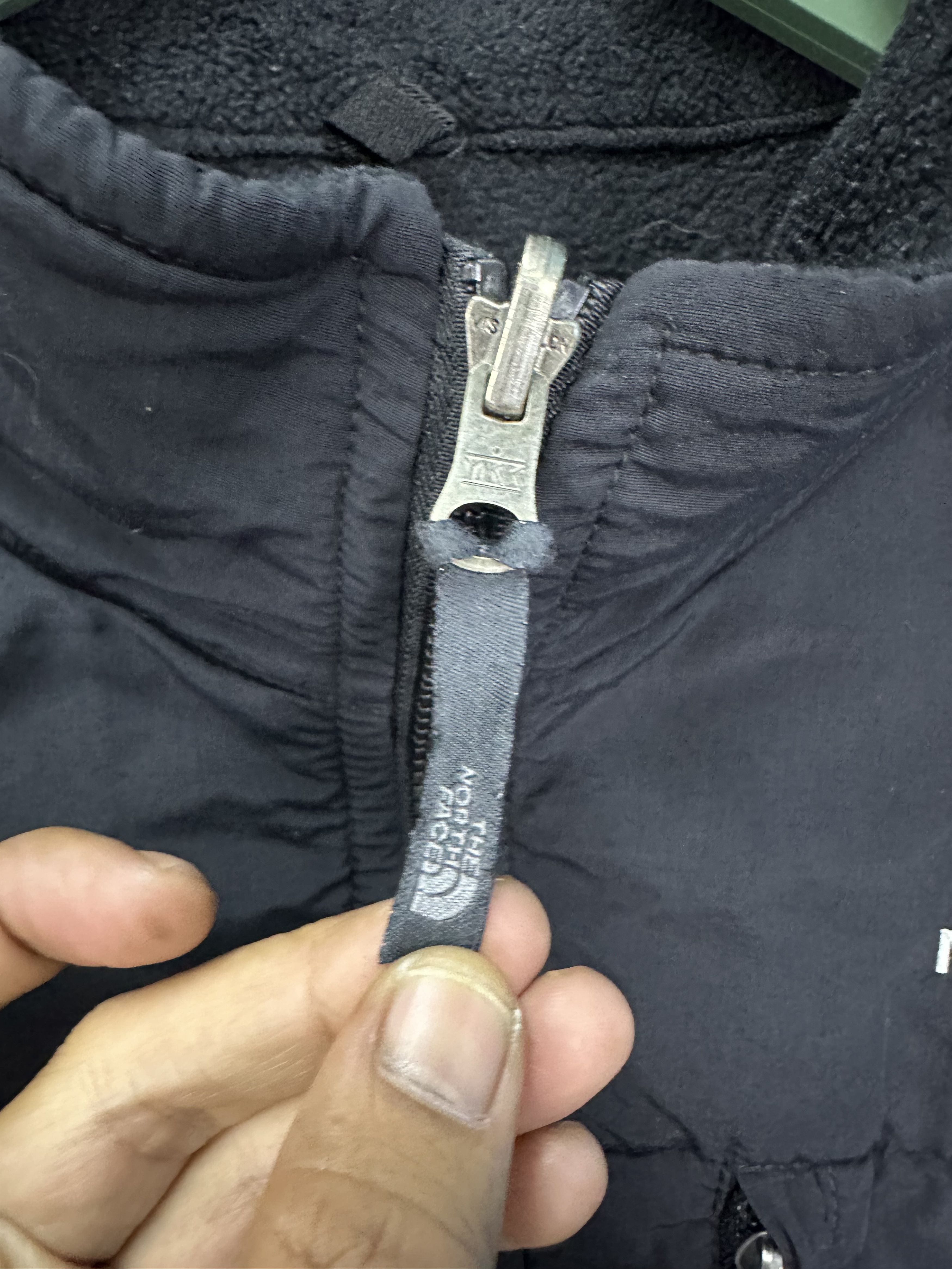 The North Face Vintage The North Face Denali Fleece Vest Z371 Size US L / EU 52-54 / 3 - 5 Thumbnail