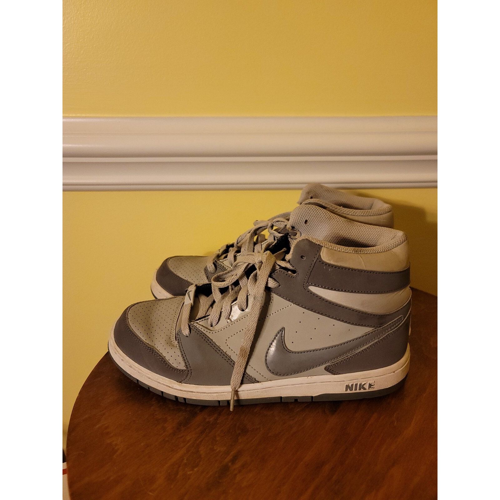 Nike 2012 Nike Prestige IV High Top Shoes 584614-021 Men's Size 8 Size US 8 / EU 41 - 4 Thumbnail