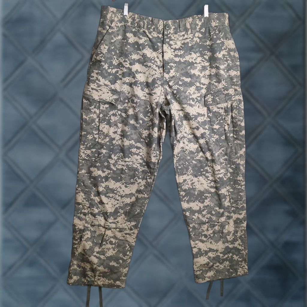 Vintage VINTAGE Prestige Tactical Pants Mens Reg Camo Cargo Digital Camouflage Size XL 29.5-32.5 Size US 36 / EU 52 - 1 Thumbnail