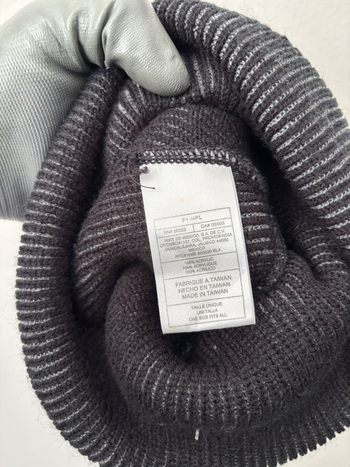 Vintage Vintage Nike Logo Loose Fit Beanie Size ONE SIZE - 3 Thumbnail