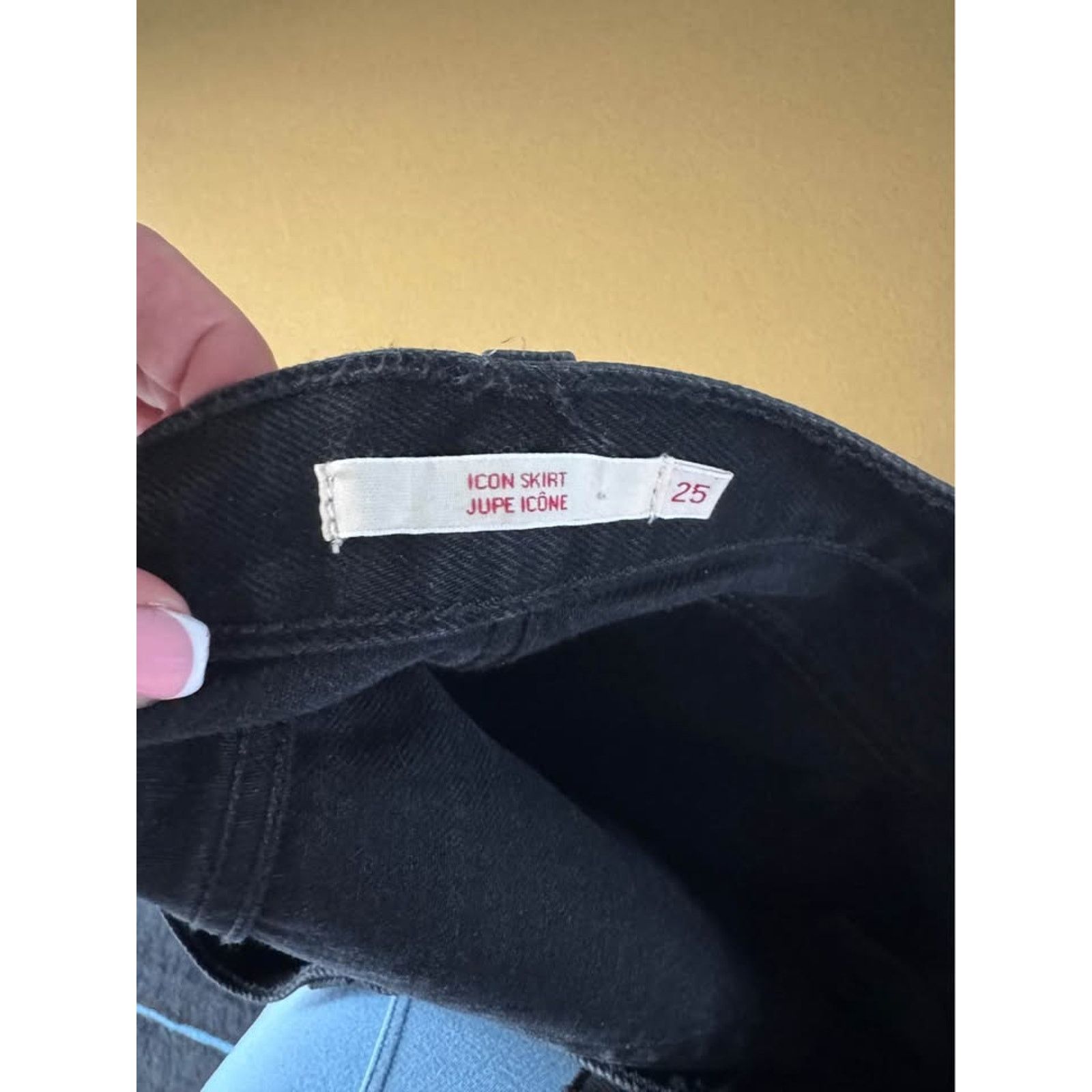 Levi's Levi's Black Denim Raw Hem Mini Skirt size 25 Size 25" / US 0 / IT 36 - 6 Thumbnail
