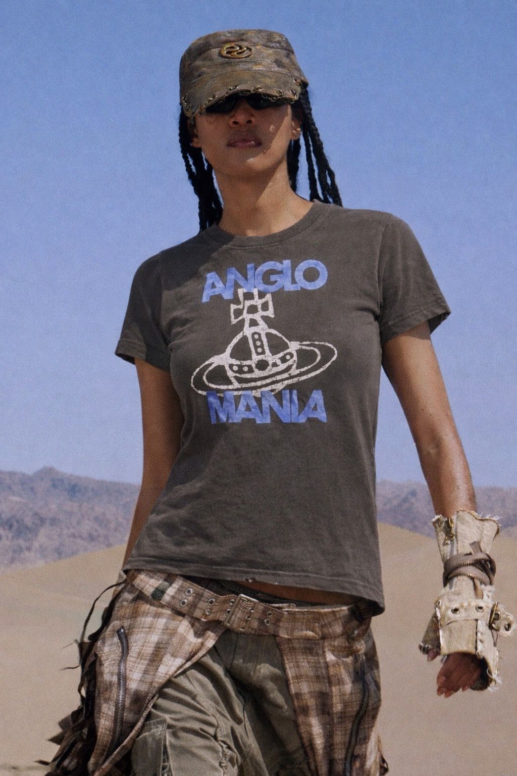Vivienne Westwood Brown Vivienne Westwood Anglomania Tshirt Size M / US 6-8 / IT 42-44 - 1 Thumbnail