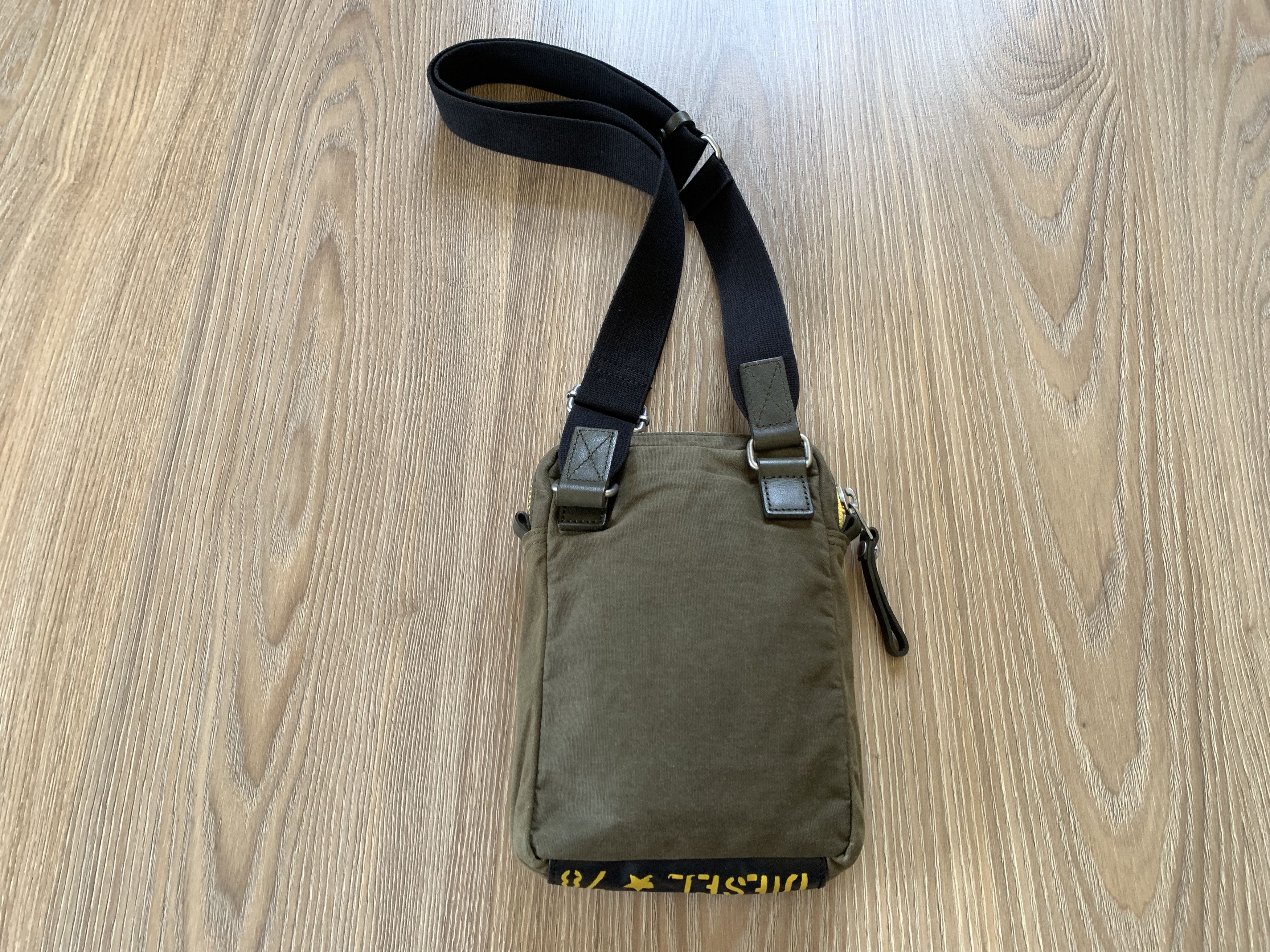 Diesel Diesel Mens Vintage Waxed Khaki Sling Bag Size ONE SIZE - 3 Thumbnail