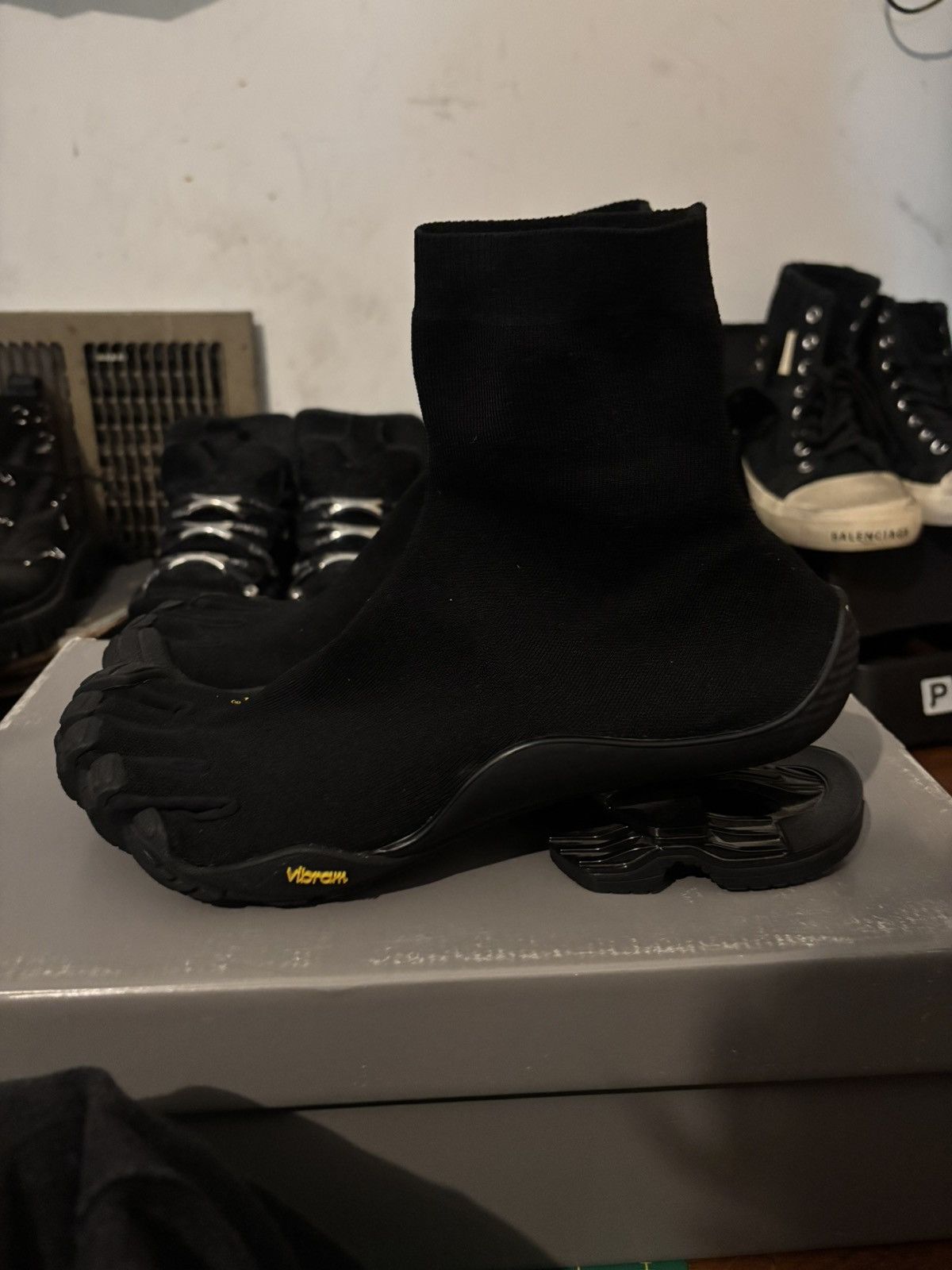 Balenciaga × Vibram Balenciaga Vibram Size US 11 / EU 44 - 3 Thumbnail