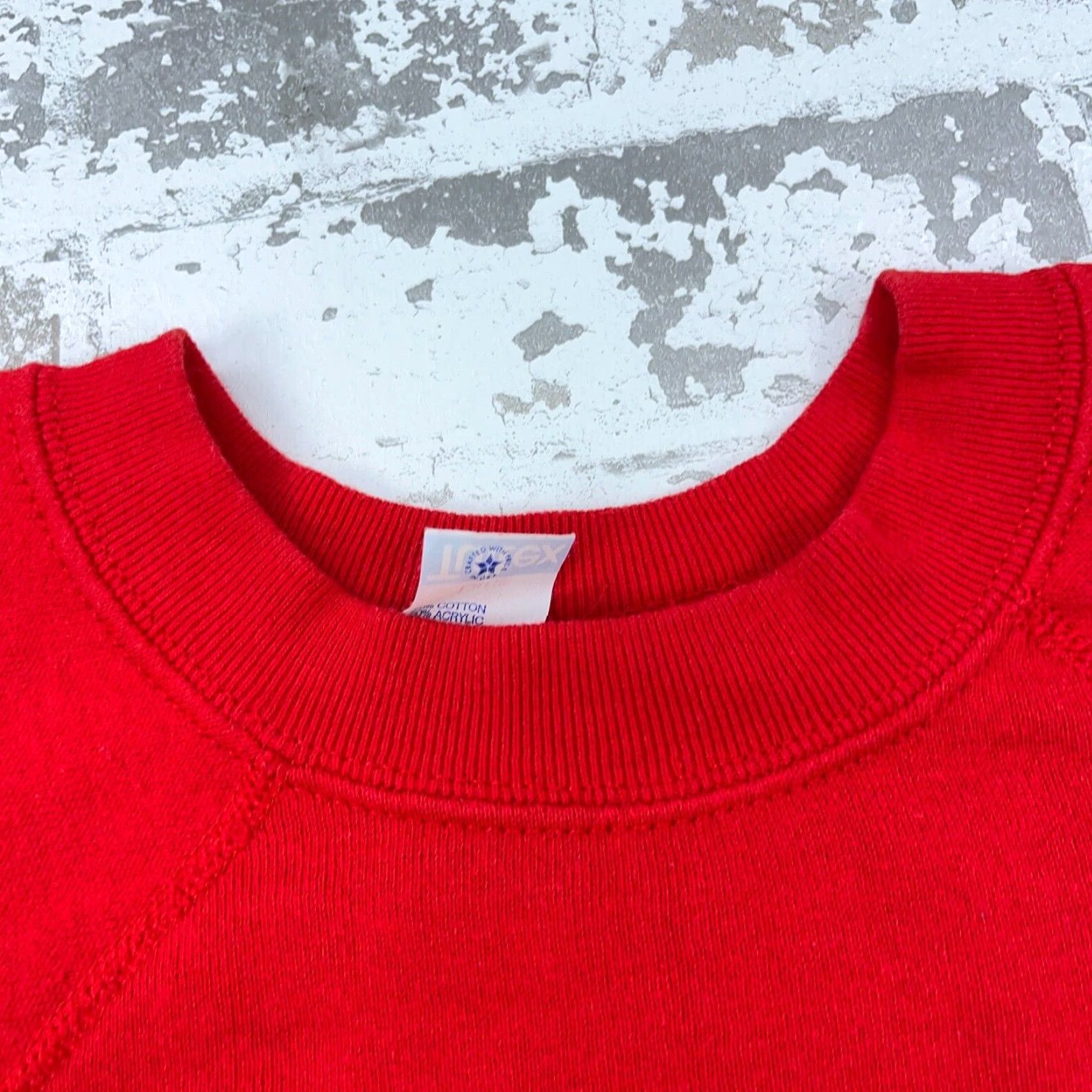 Tultex VINTAGE Tultex Sweatshirt Men Large Red Crew Neck Pullover All Seasons USA 90s Retro Size US L / EU 52-54 / 3 - 4 Thumbnail