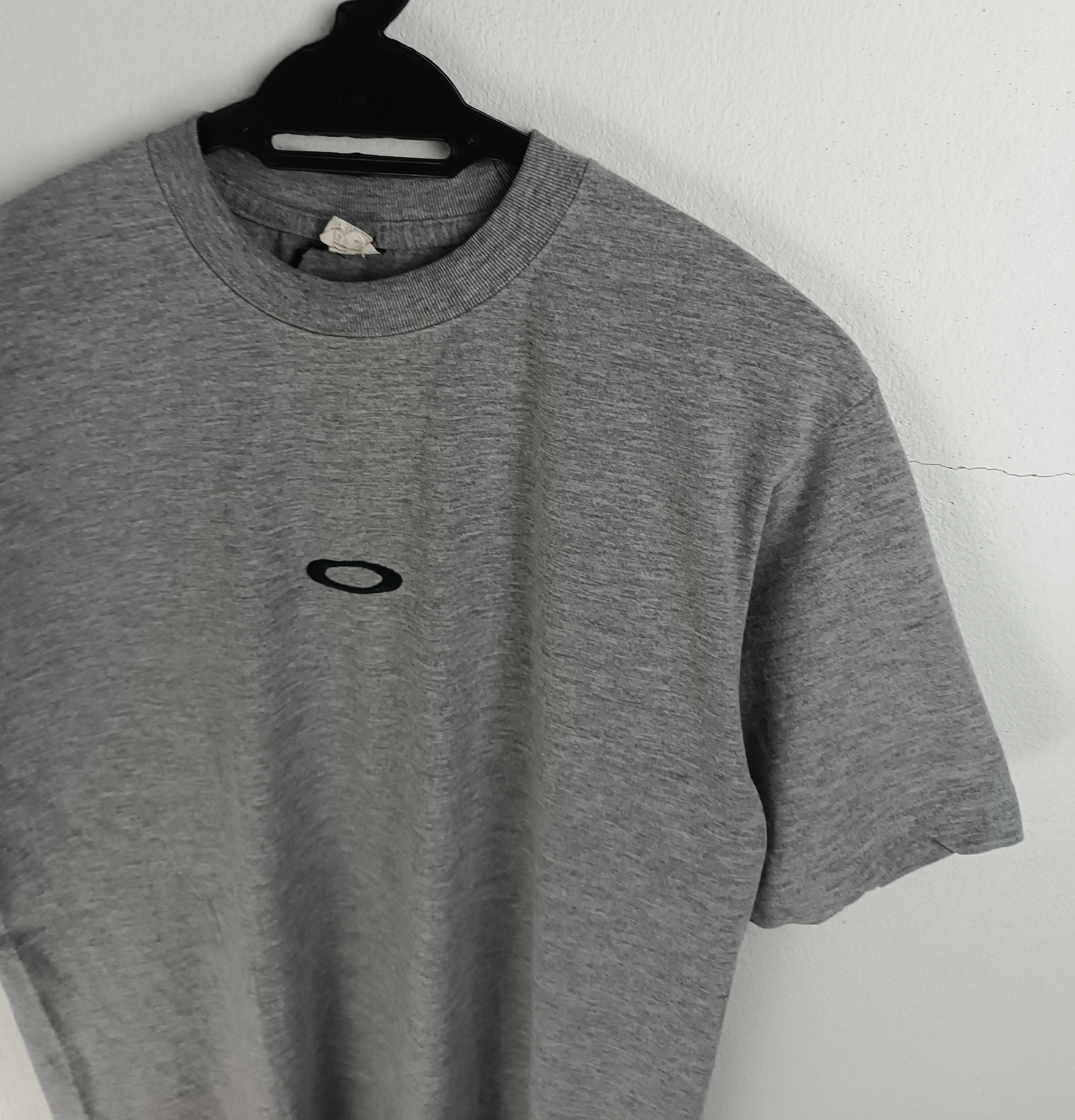 Oakley VINTAGE 90'S OAKLEY SOFTWARE EMBROIDERED MID LOGO VERY RARE Size US M / EU 48-50 / 2 - 10 Thumbnail