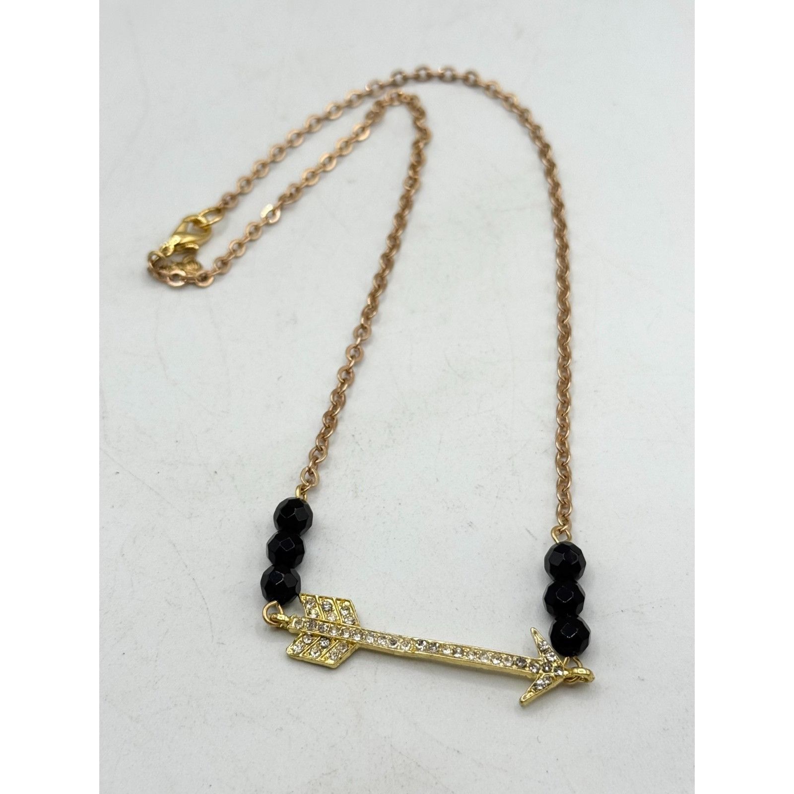 Vintage Vintage rhinestone arrow black semi precious bead necklace Size ONE SIZE - 4 Thumbnail