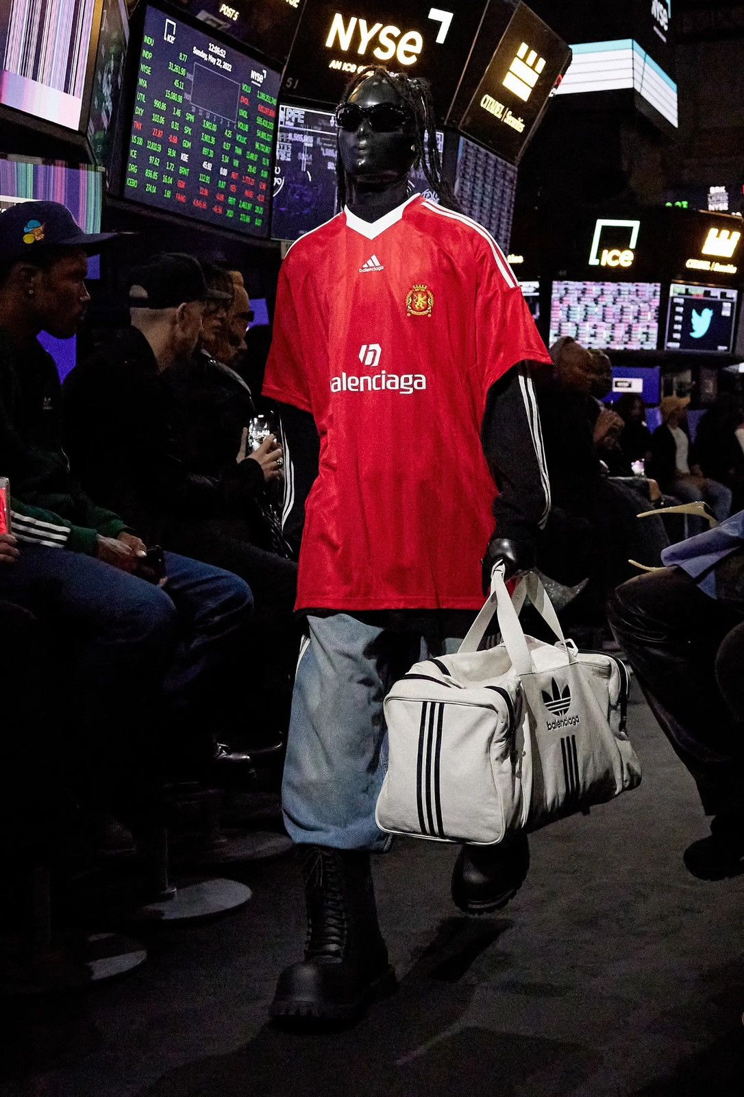 Balenciaga Balenciaga x Adidas Resort 2023 Red Soccer Tshirt Sz.3 Size US L / EU 52-54 / 3 - 1 Thumbnail
