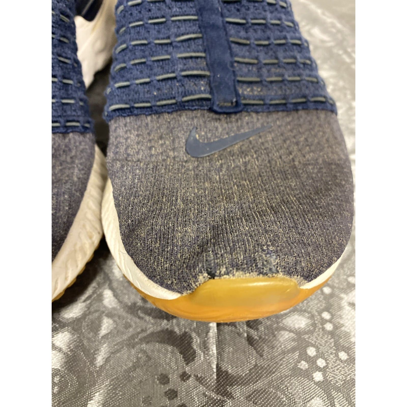 Nike NIKE React Phantom Run Flyknit 2 Slip On Sneakers Men's Size 11 College Navy Athletic Size US 11 / EU 44 - 4 Thumbnail