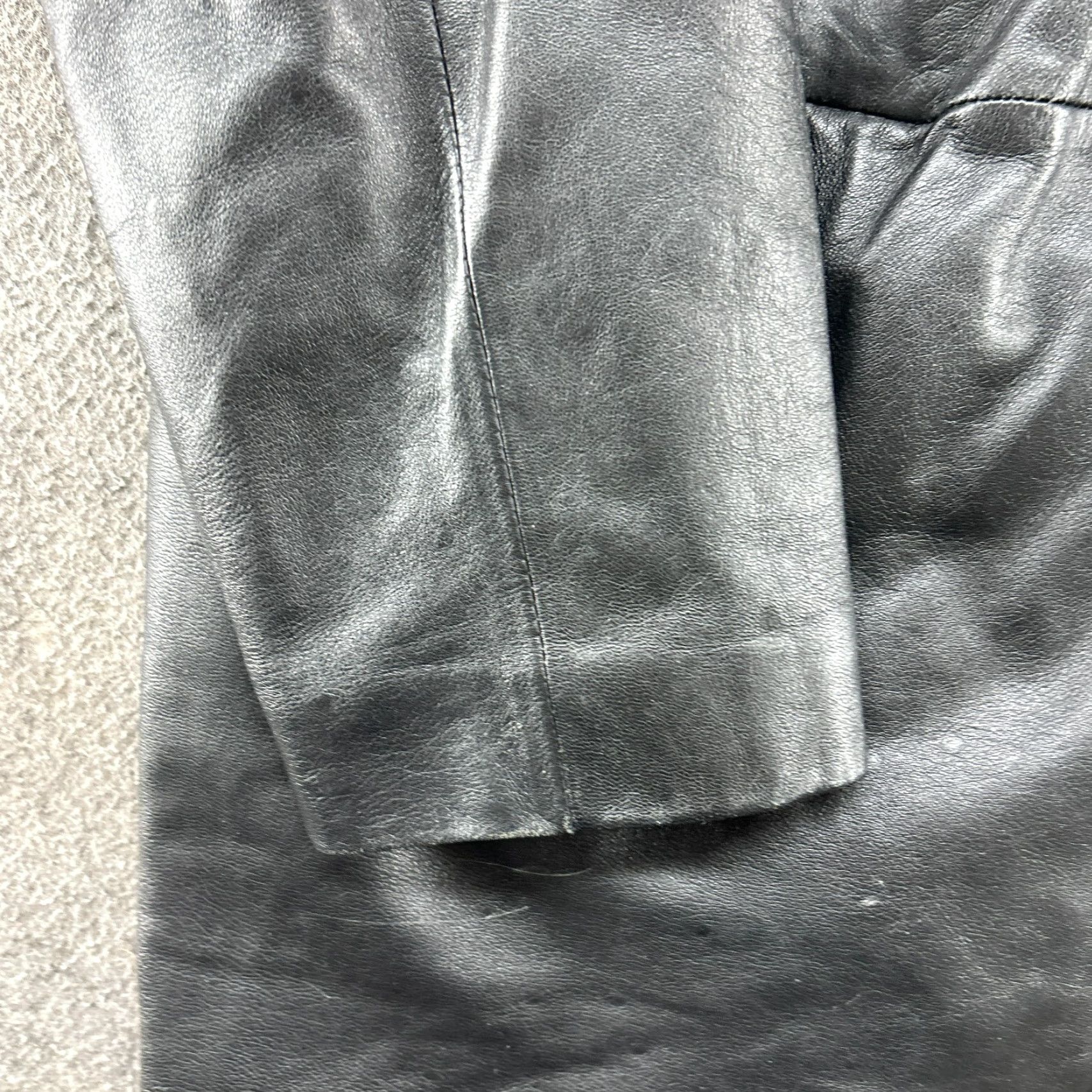Vintage VINTAGE Wilsons Leather Jacket Overcoat Jacket Black XLT Mens Long 90s Western Quilted Zipper Lined Polyester Thinsulate Dry Clean Only Size US XL / EU 56 / 4 - 5 Thumbnail