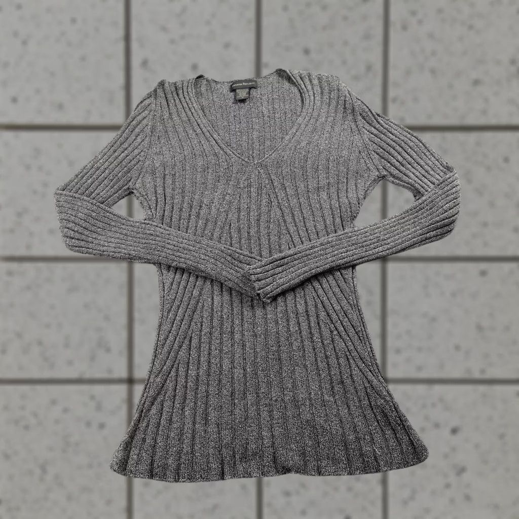 Banana Republic VINTAGE Banana Republic Sweater Womens M Gray Ribbed Knit V Neck Pullover 90s USA Mens Size M / US 6-8 / IT 42-44 - 1 Thumbnail