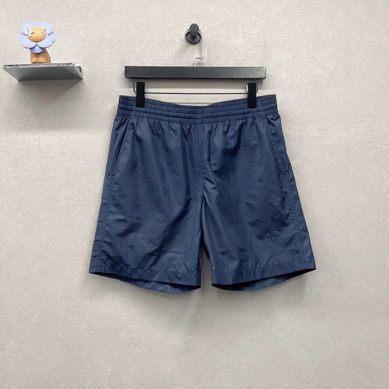Louis Vuitton Louis Vuitton size m Beach Full Print Leisure Shorts 2504- Size US 30 / EU 46 - 1 Thumbnail