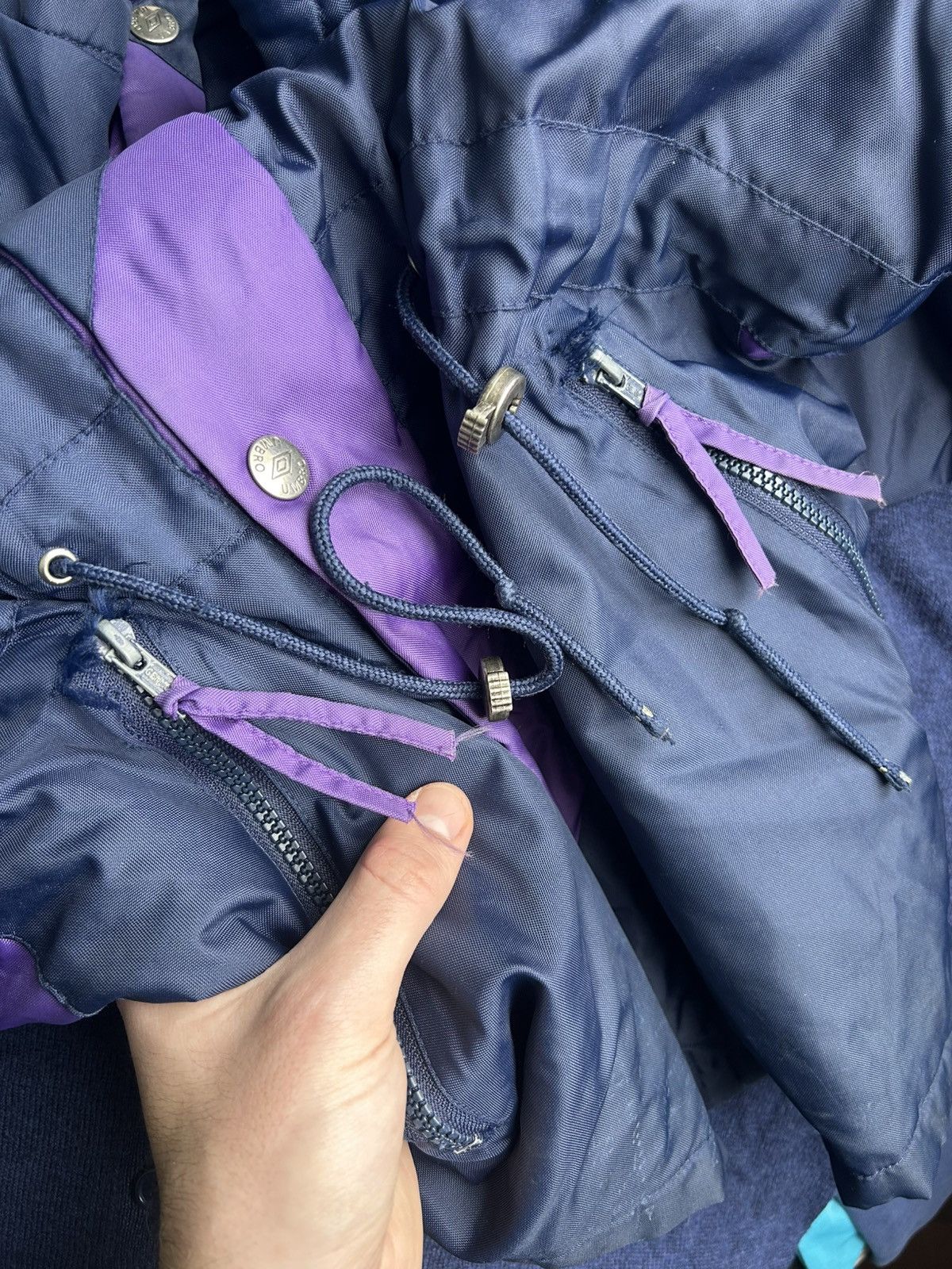 Umbro Vintage Umbro 90s Coat Jacket Football Soccer Nylon Size M Size US M / EU 48-50 / 2 - 8 Thumbnail