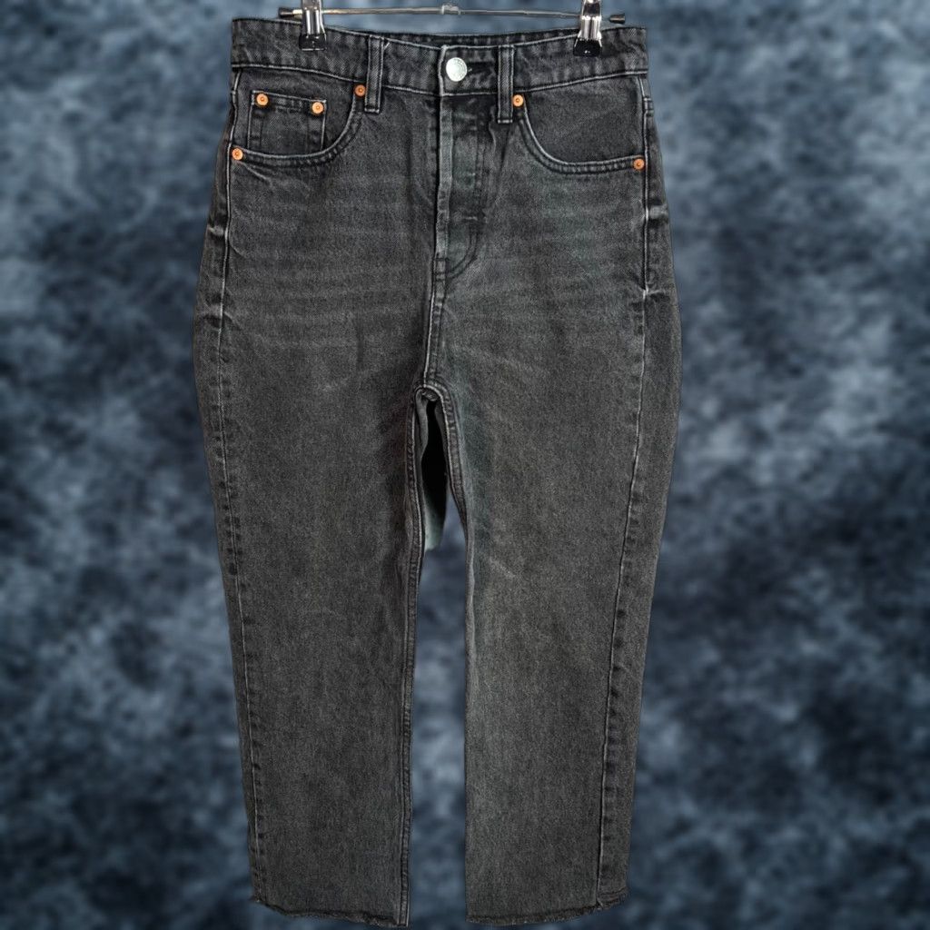 Zara VINTAGE Zara High-Waisted Black Straight-Leg Jeans Women Adult 4 Raw Hem Size 27" / US 4 / IT 40 - 1 Thumbnail