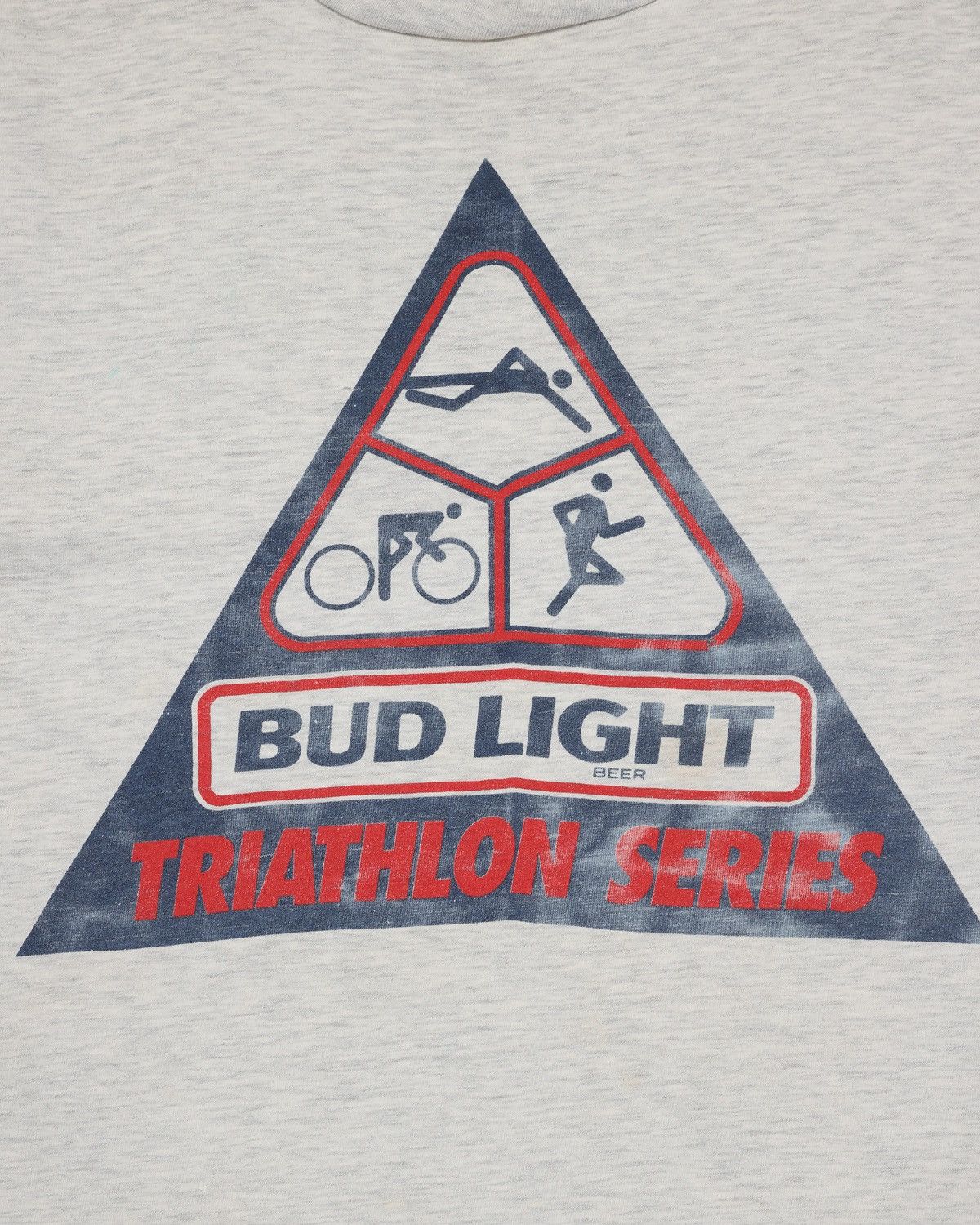 Vintage Bud Light Triathlon Series Distressed Graphic T-Shirt Size US S / EU 44-46 / 1 - 3 Thumbnail